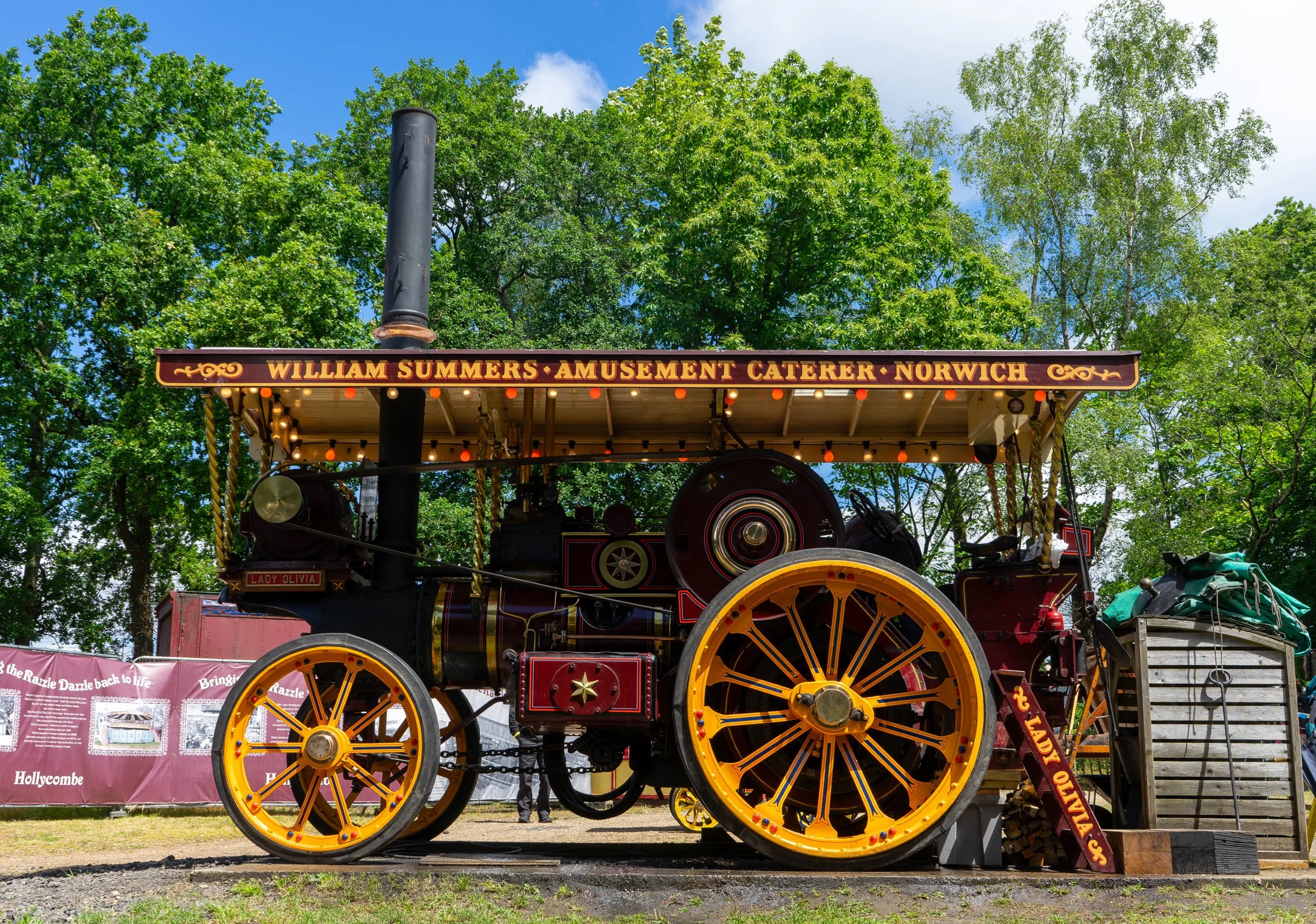 Steam-powered traction engine – Hollycombe Mega Model Weekend – Charitable Event Photography by Sequoia Studios