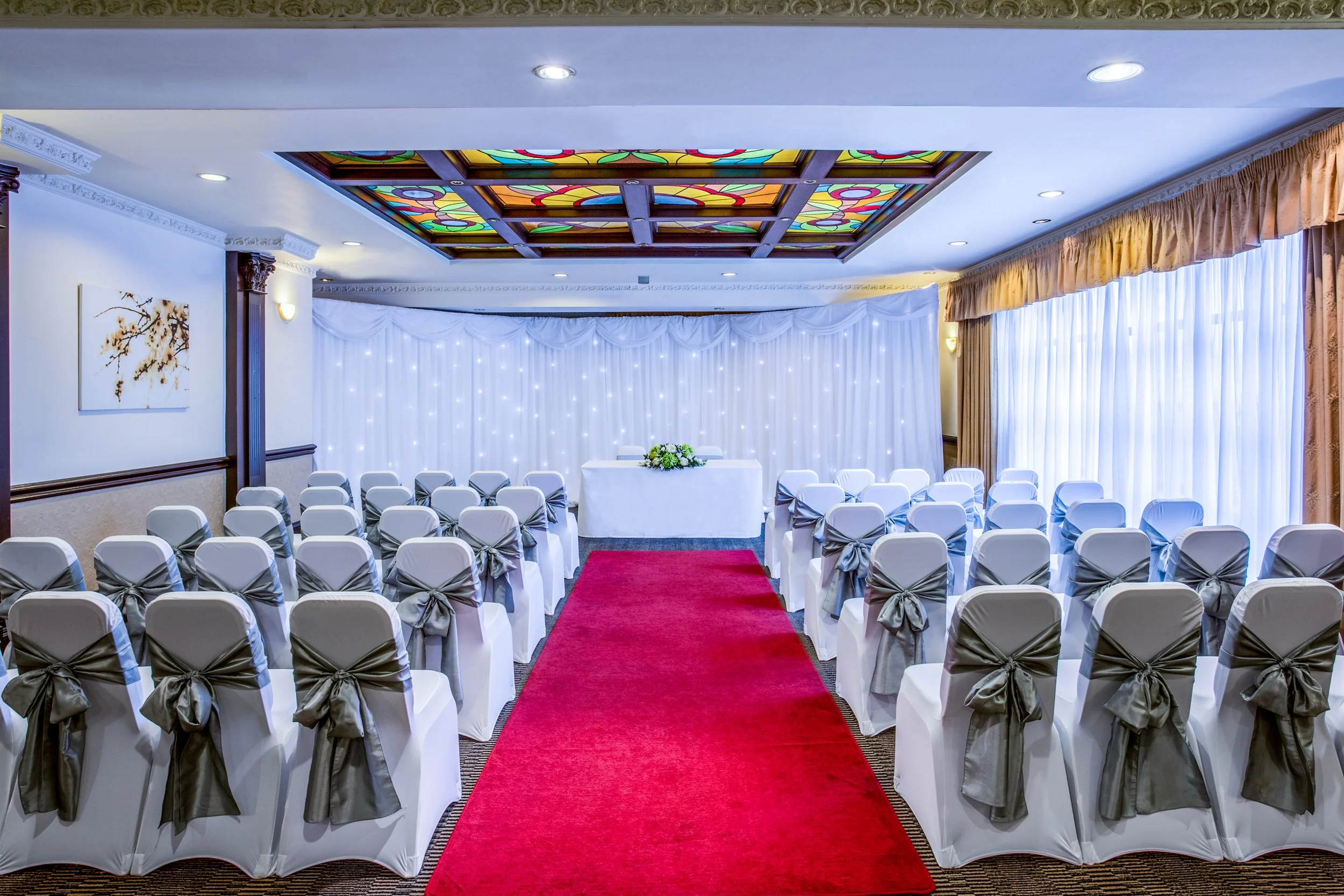 hotel-suite-for-wedding-ceremony-crowne-plaza-leeds-yorkshire.jpg