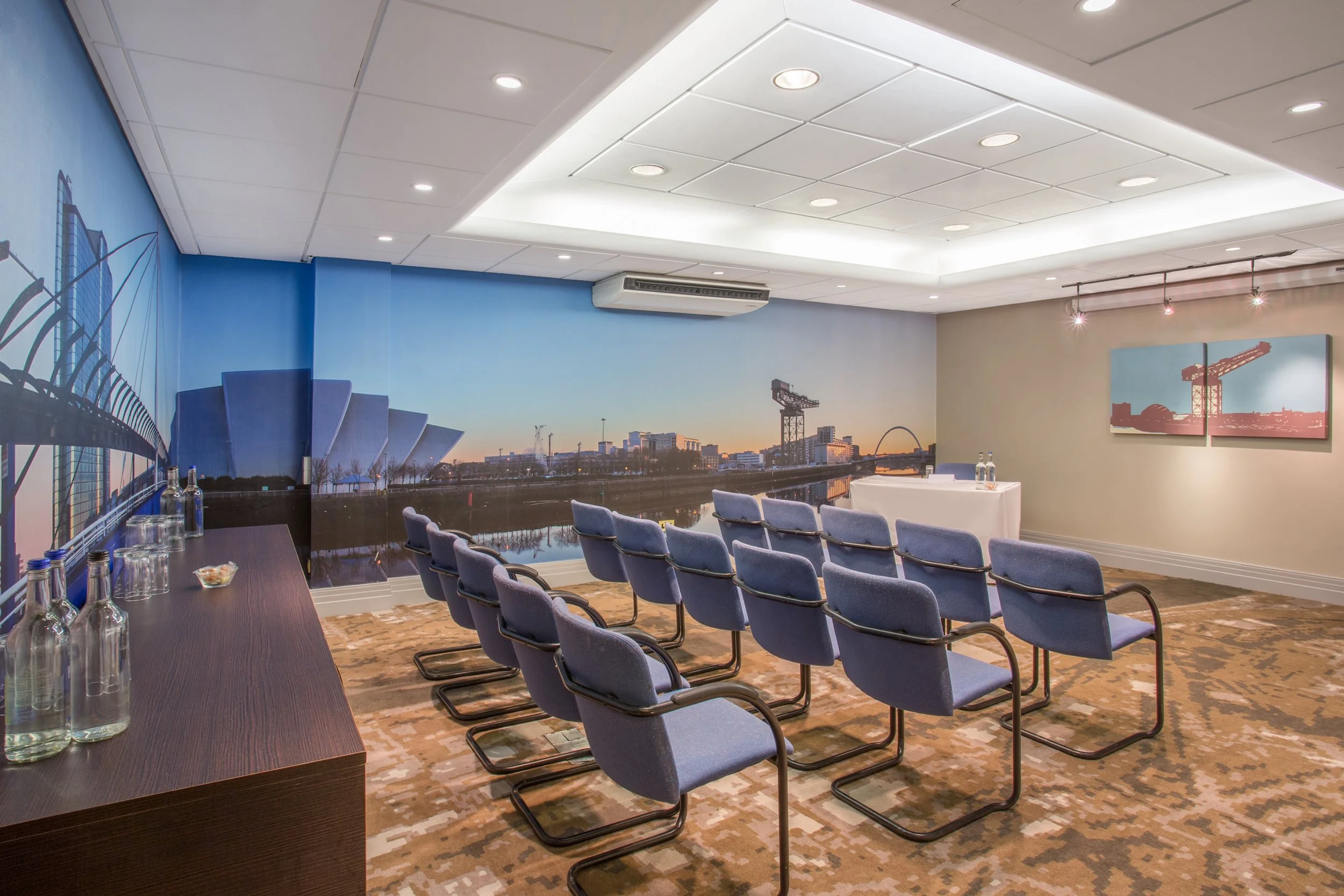 orkney-theatre-crowne-plaza-glasgow-scotland.jpg
