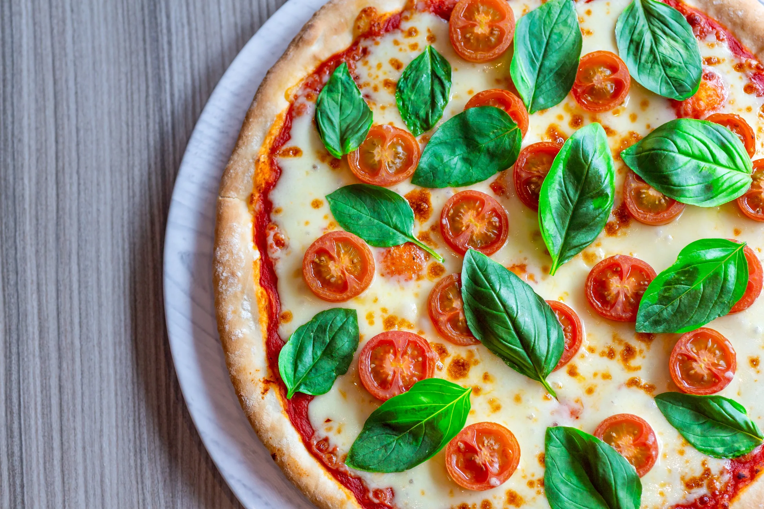 IBIS Hotels Belfast – margarita pizza from above – Hotel Photography by Sequoia Studios