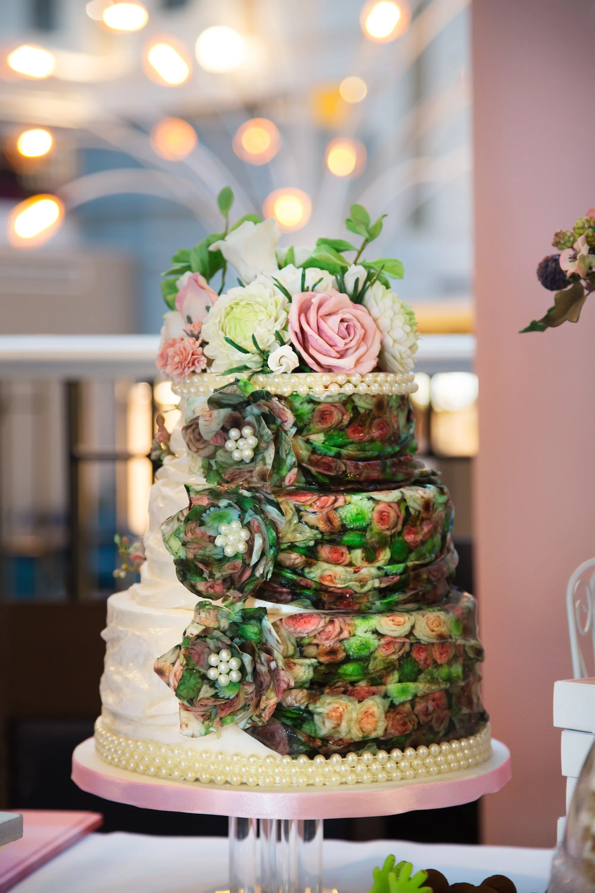 wedding-cake-001-jurys-inn-brighton-sussex.jpg