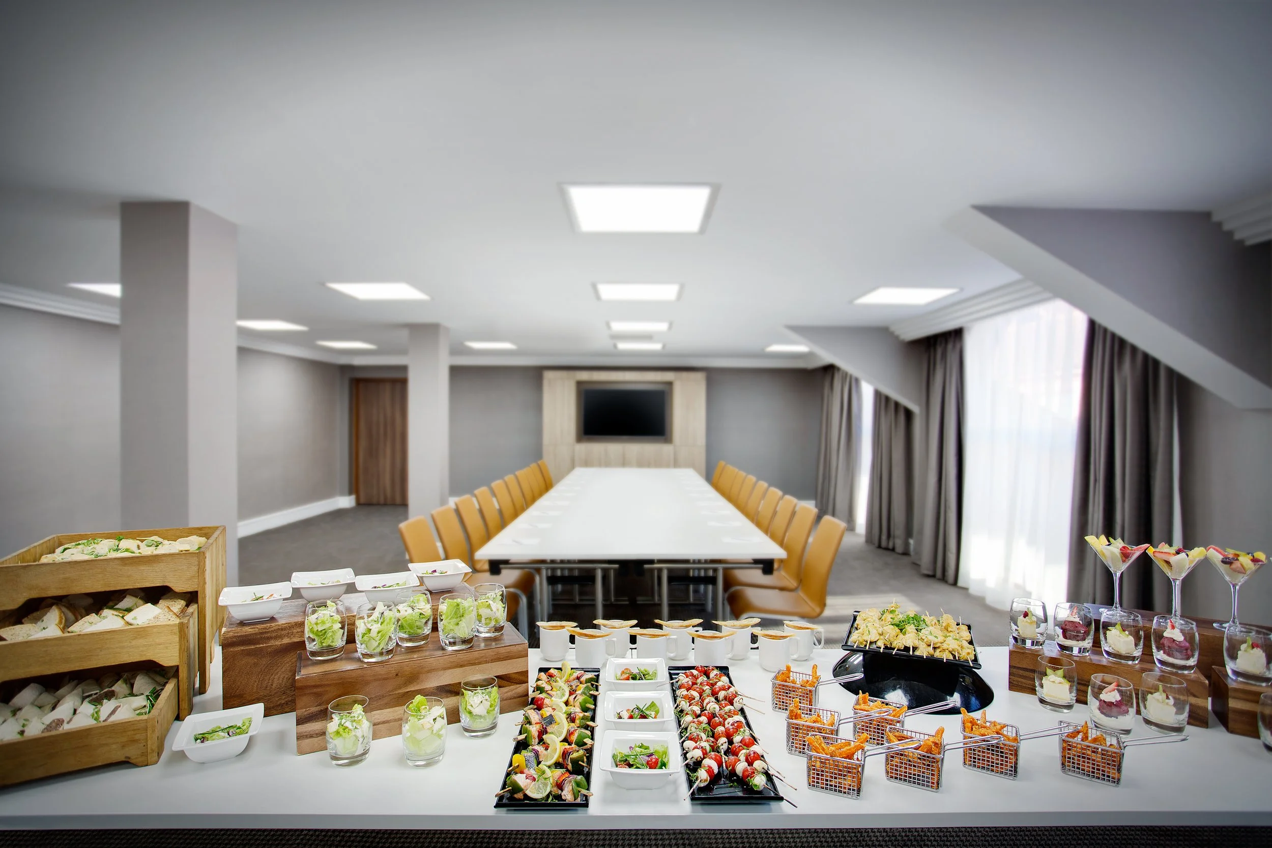 conference-room-16-working-lunch_jurys-inn-hinckley-island_hotel-photographer-surrey.jpg