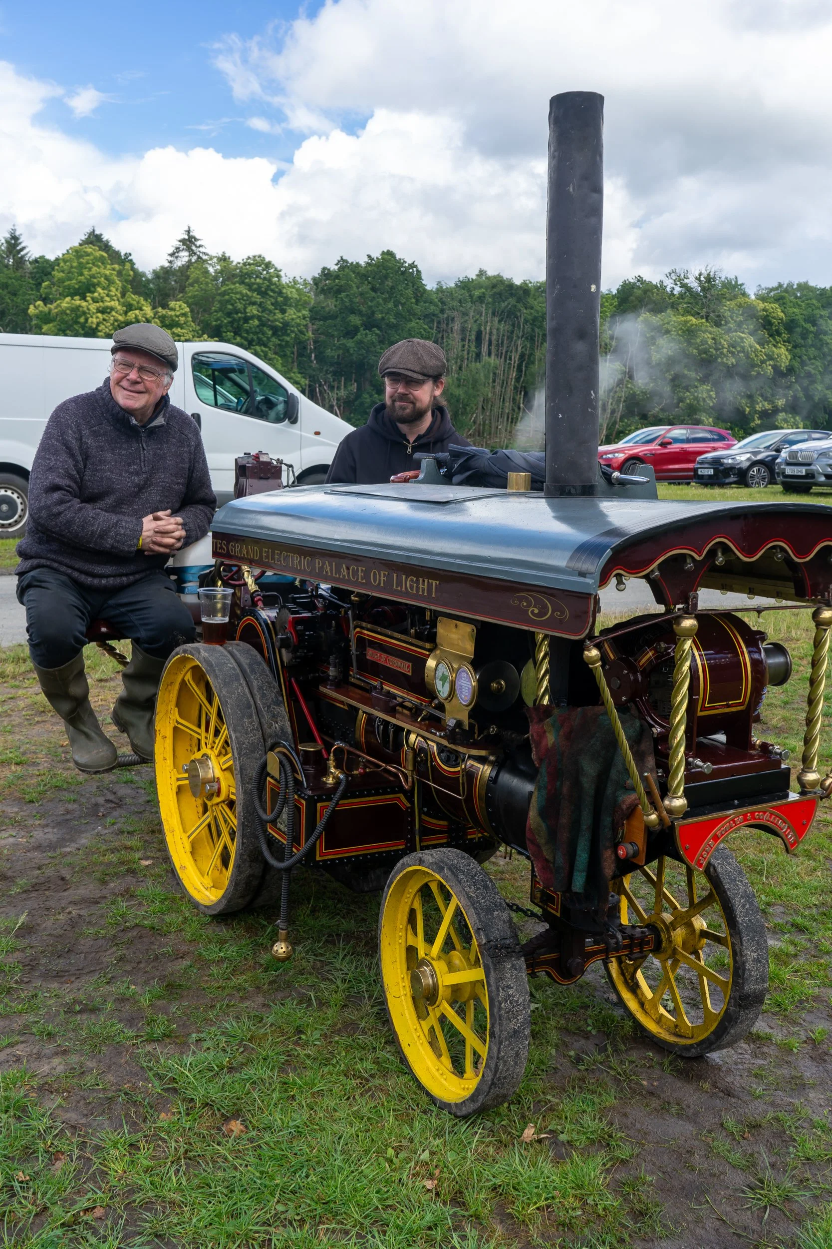Miniature steam-powered traction engine – Hollycombe Mega Model Weekend – Charitable Event Photography by Sequoia Studios