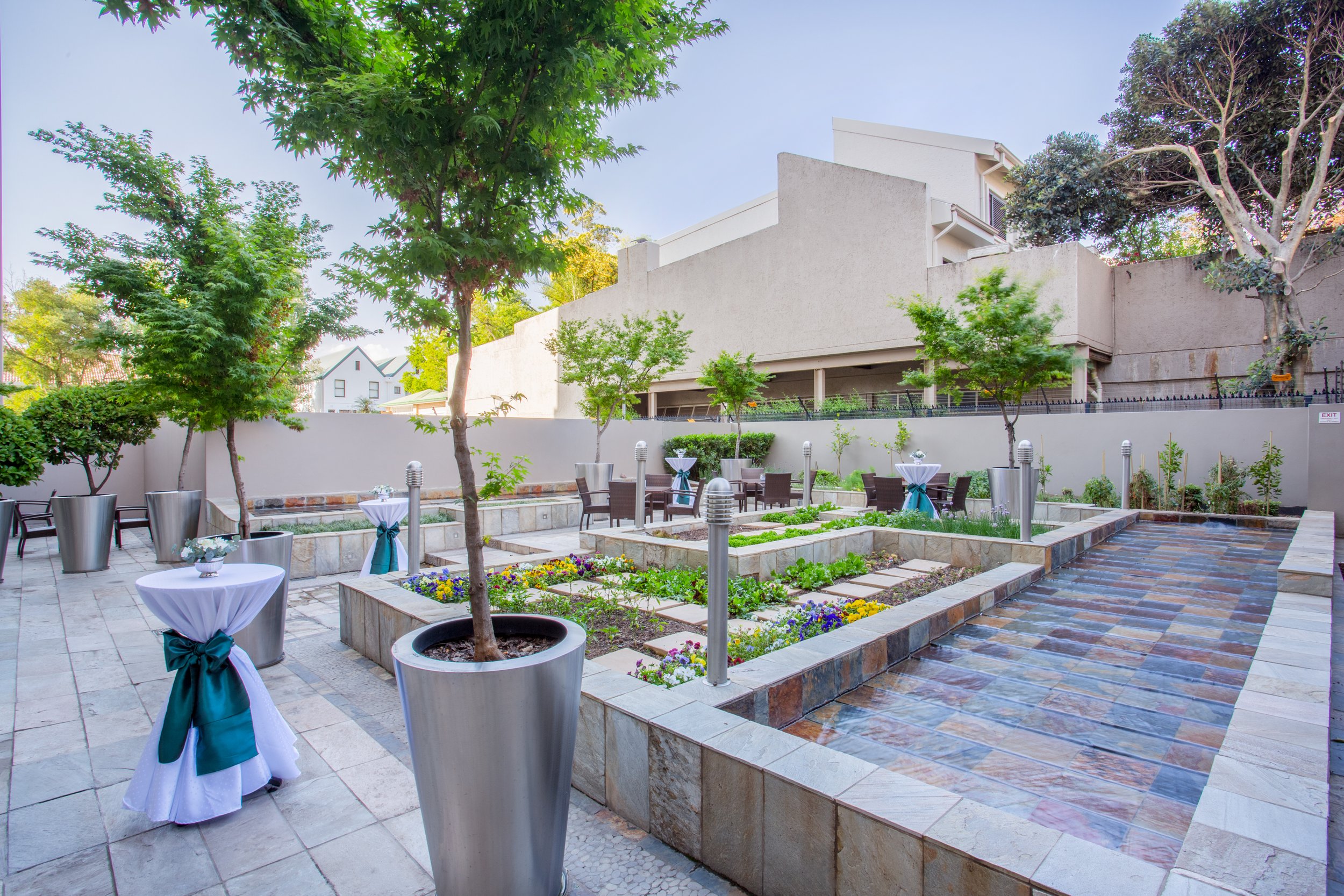 zen-garden-crowne-plaza-johannesburg-south-africa.jpg