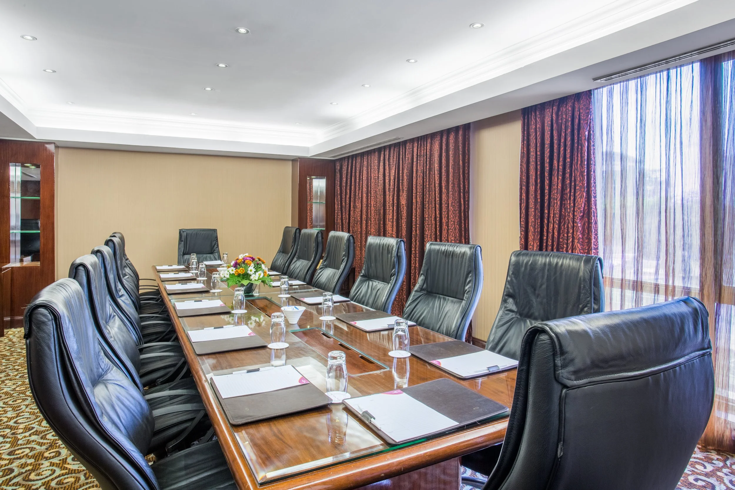 likii-boardroom-crowne-plaza-nairobi-kenya-africa.jpg
