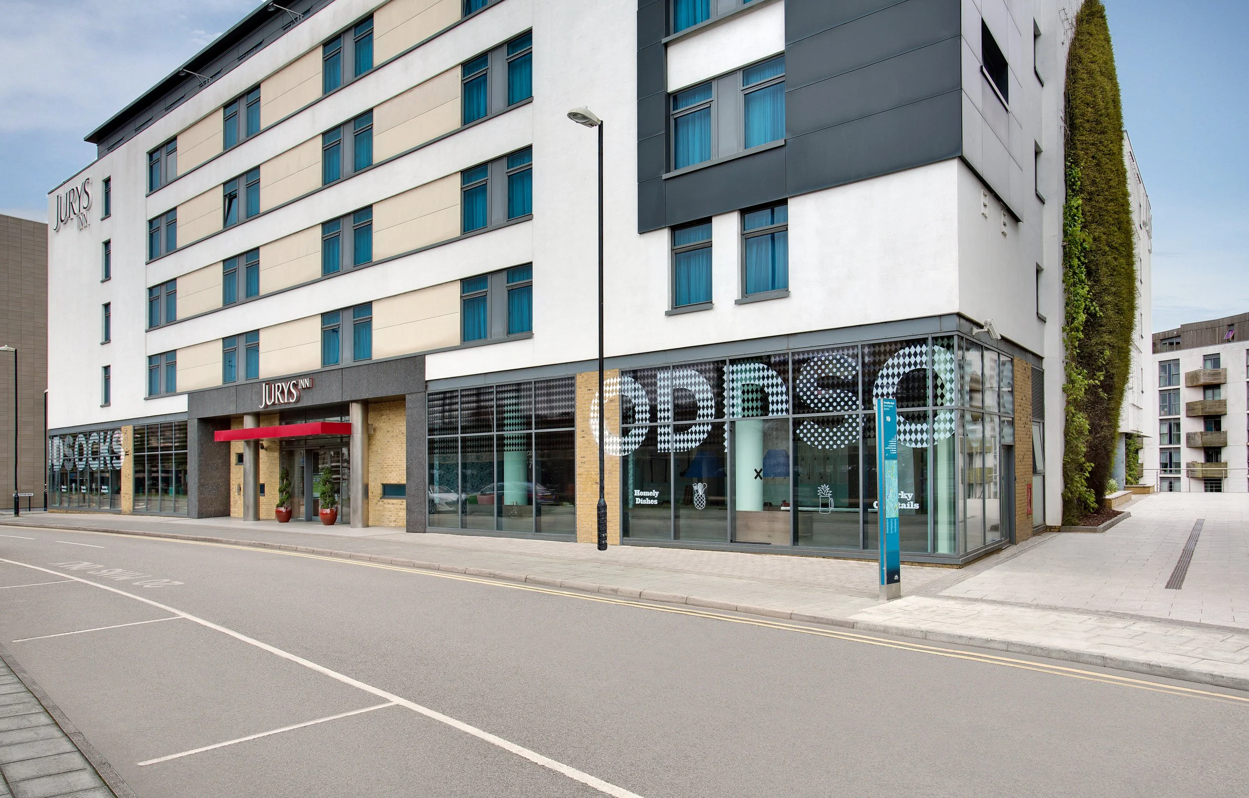 Daytime exterior of Jurys Inn hotel in Brighton, East Sussex