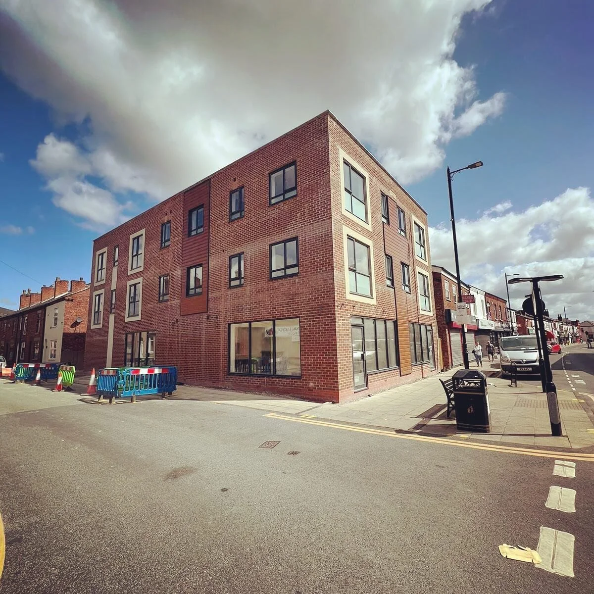 These apartments we build in winter are looking great. Always good to go back to the job once scaffold has been taken down. 🤩🤩🤩🤩
.
.
.
.
.
.
.
.
.
.
.
.
.
.
#brickwork #scaffold #lkbrickwork #construction #builder #project #renovation #apartments