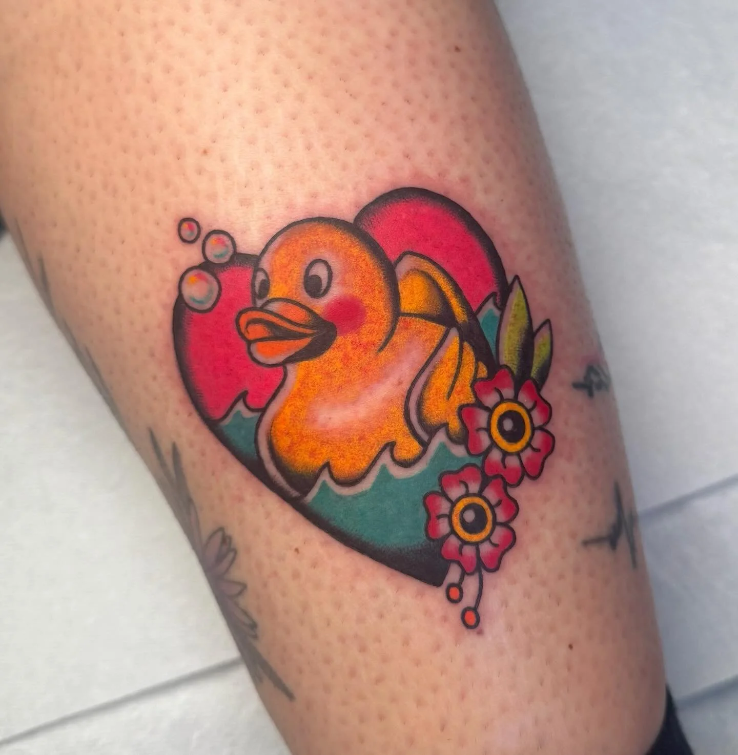 cute custom rubber ducky made a while ago  for Cat on her trip to London 💖

🗓️ Booking for: June &amp; Beyond 🪩✨

🌻 home base: @kingscrosstattoo
💖 custom requests welcome
🎱 100&rsquo;s of flash designs in FLASH highlight
💌 DM me for more info 