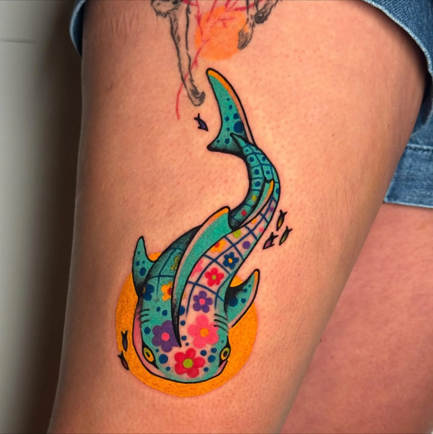 Psychedelic whale sharks of slightly different species - the bringer of sunshiney daydreams and the and the master of hallucinations🌀 thanks to the good Doctors Cat &amp; Sai for letting me make these for you!

Flash or custom, DM to find out more! 