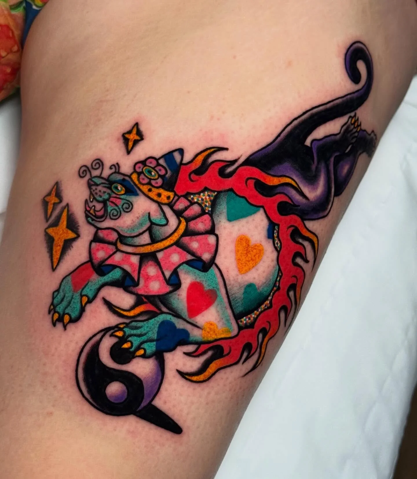 Remember, it&rsquo;s an act of resistance to stay soft &amp; silly in hard times. Special one for @foggypastry 💖 thanks for letting me craft you this silly, psychedelic clown panther who&rsquo;s gone THROUGH IT 🔥

Give me your ideas and let&rsquo;s