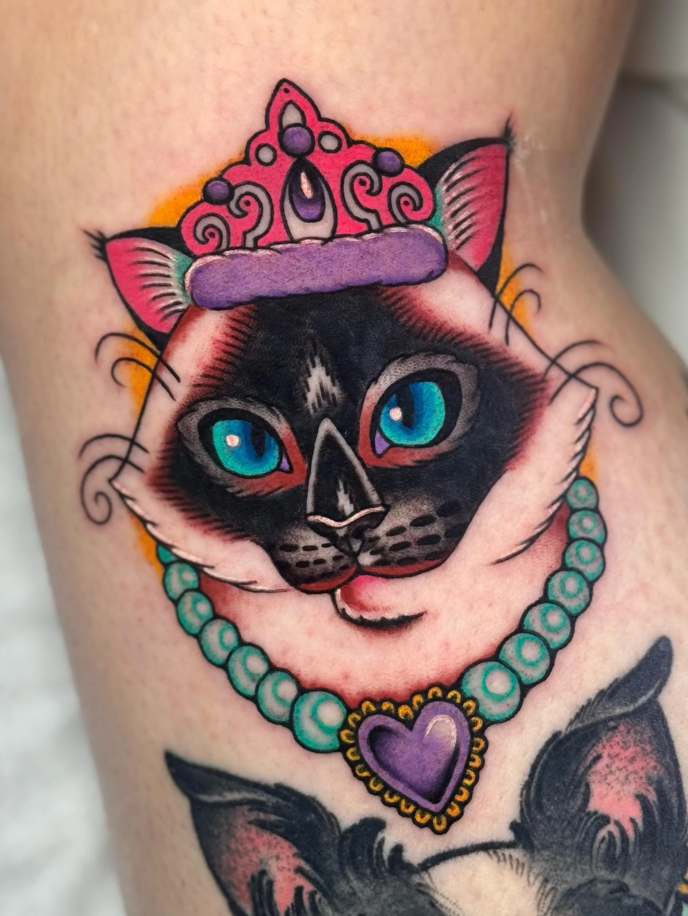Sweet Princess Coco for the lovely Melanie 💖 always an absolute honor to tattoo your precious furry companions, especially cats as GORGEOUS as this oh my GOD. Right above a gorgeous healed one by @bklynbeee 🐝

 Booking for: May &amp; Beyond 🪩✨

🌻