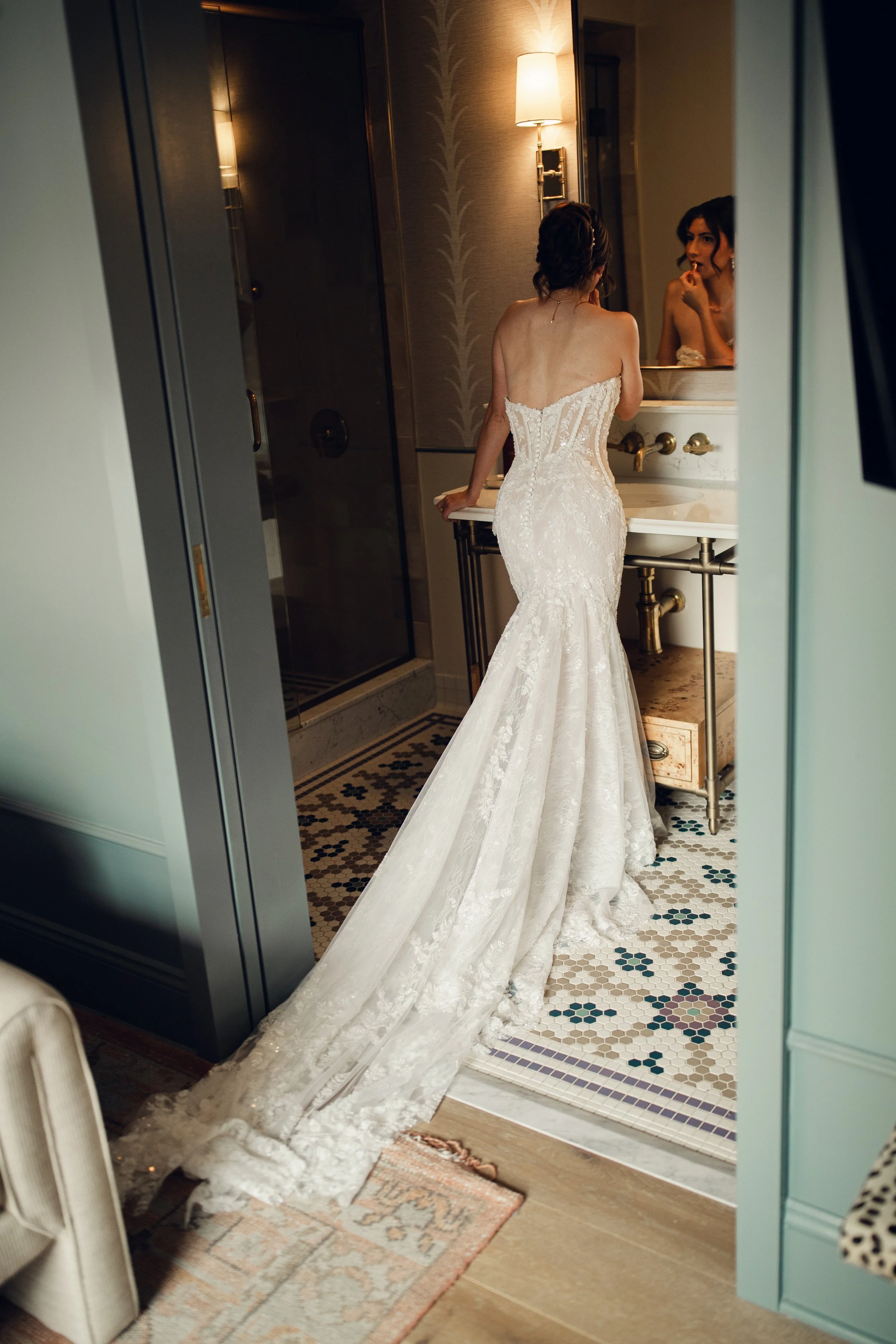 Luxury wedding floral rentals for Cleveland, Pittsburgh, Western Pennsylvania, and Eastern Ohio celebrations.