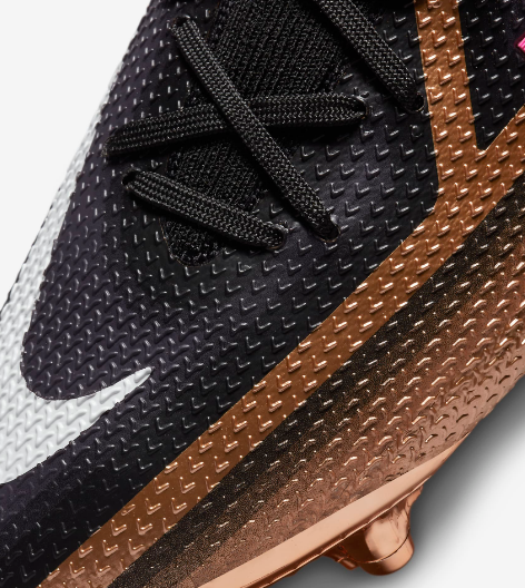 Boot Review: Nike Phantom GT2 Elite â SoccerTAKE