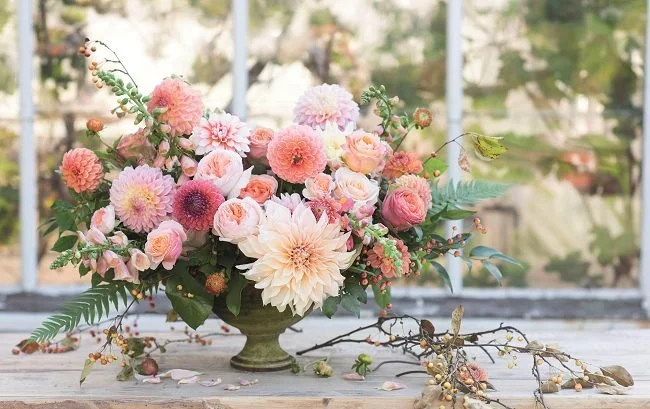 A hand-tied French floral arrangement, like those made in the tour's private flower-arranging class