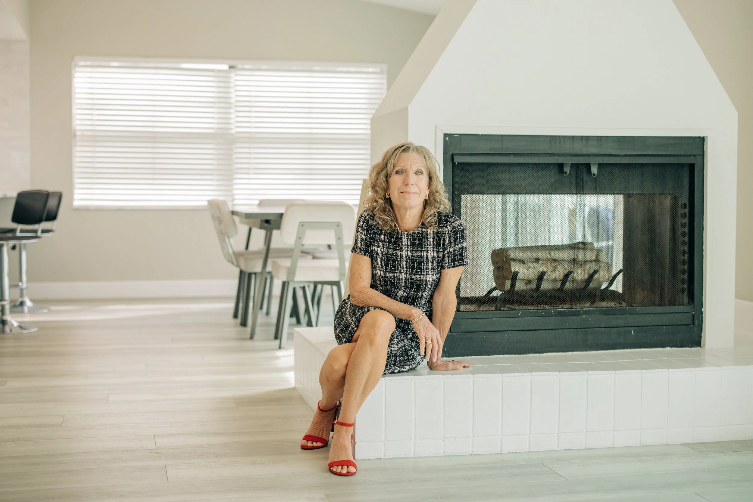 Kelly Belisle Headshots - Realtor Headshot Branding Session - Bayfront House in Bradenton by IMG - Mused Photo (14).jpg
