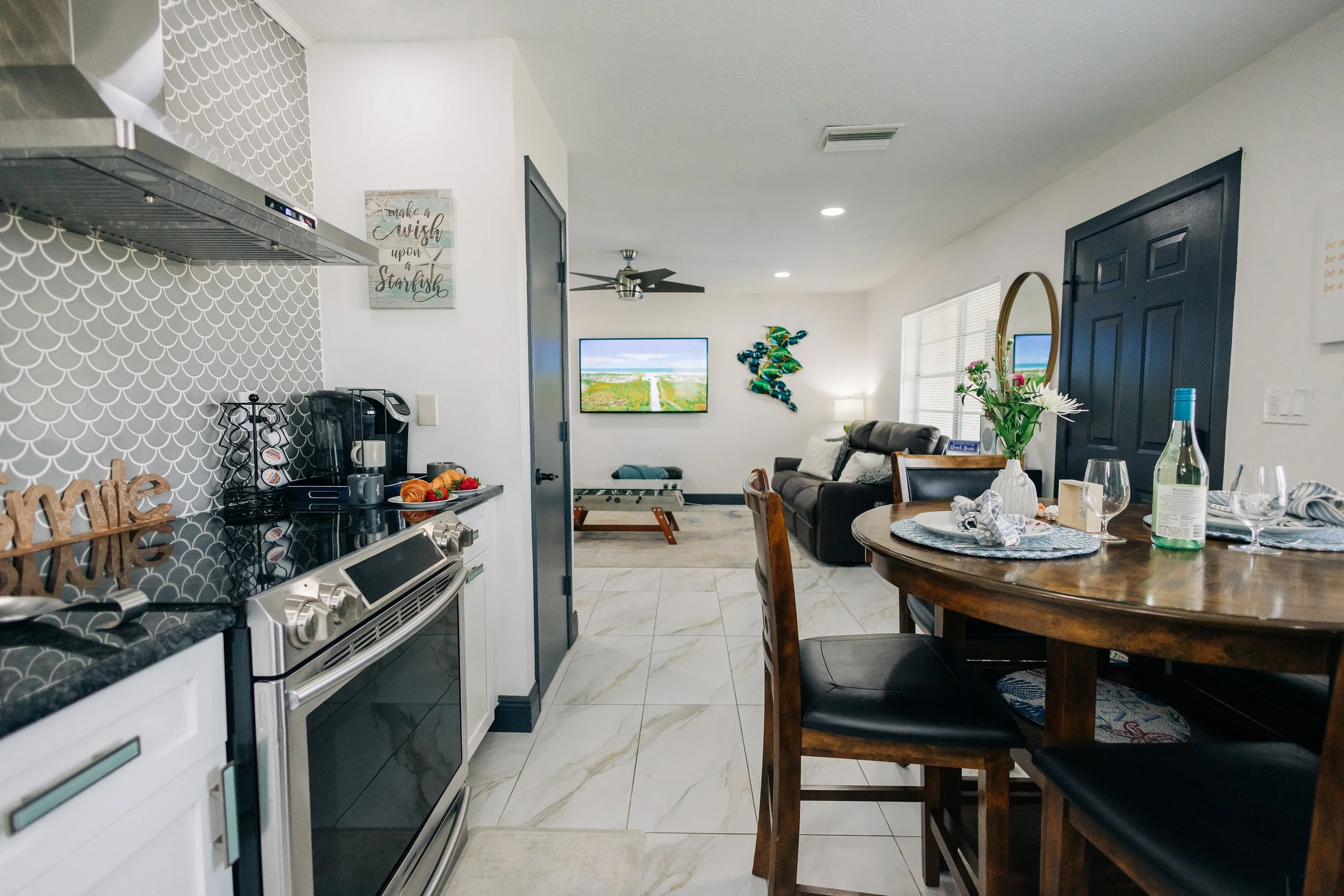 Bradenton Duplex Near Anna Maria Island - AirBnB Photography - Mused Photo - Real Estate Photographer Sarasota (88).jpg