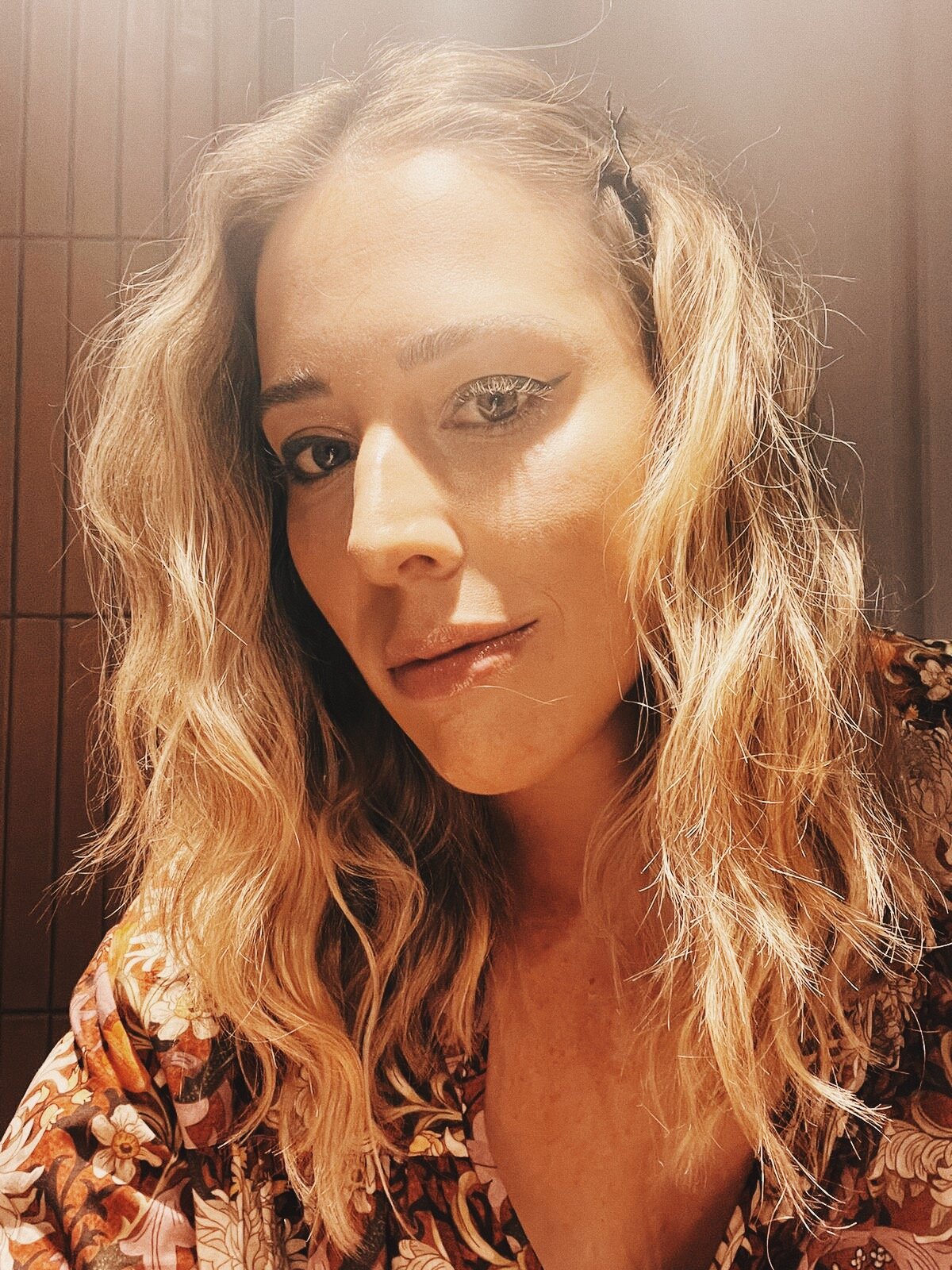 TUTORIAL CABELO SEREIA com Duda Maia, Head of Partnership and Strategies no Lolla