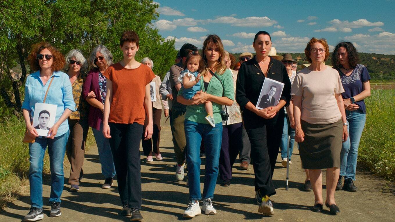 Mães Paralelas, a Guerra Civil Espanhola e 2 Livros para Ler