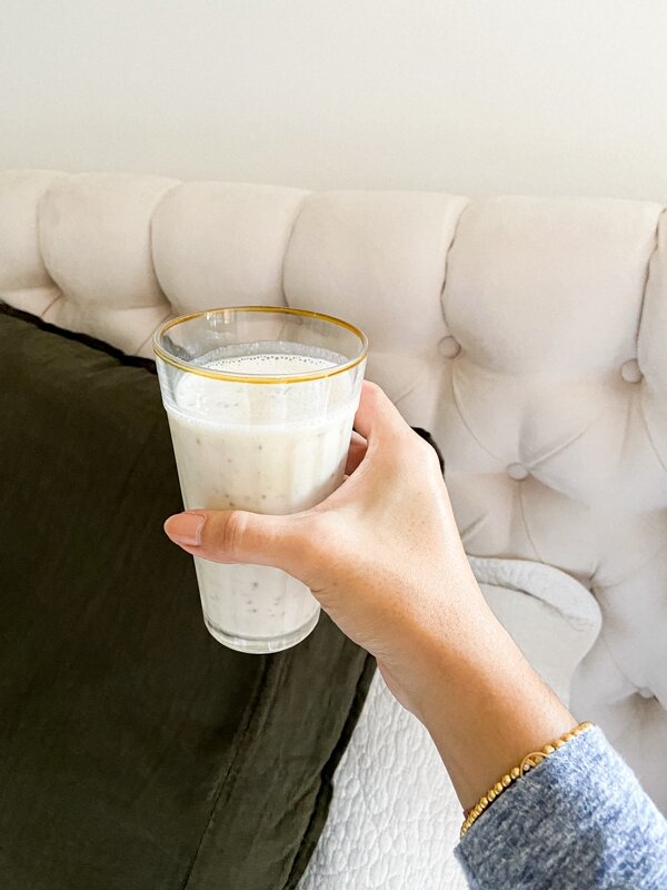 Uma Receita de um Smoothie de Banana Super Fácil de Fazer, Mesmo Para Quem Tem Medo de Cozinha