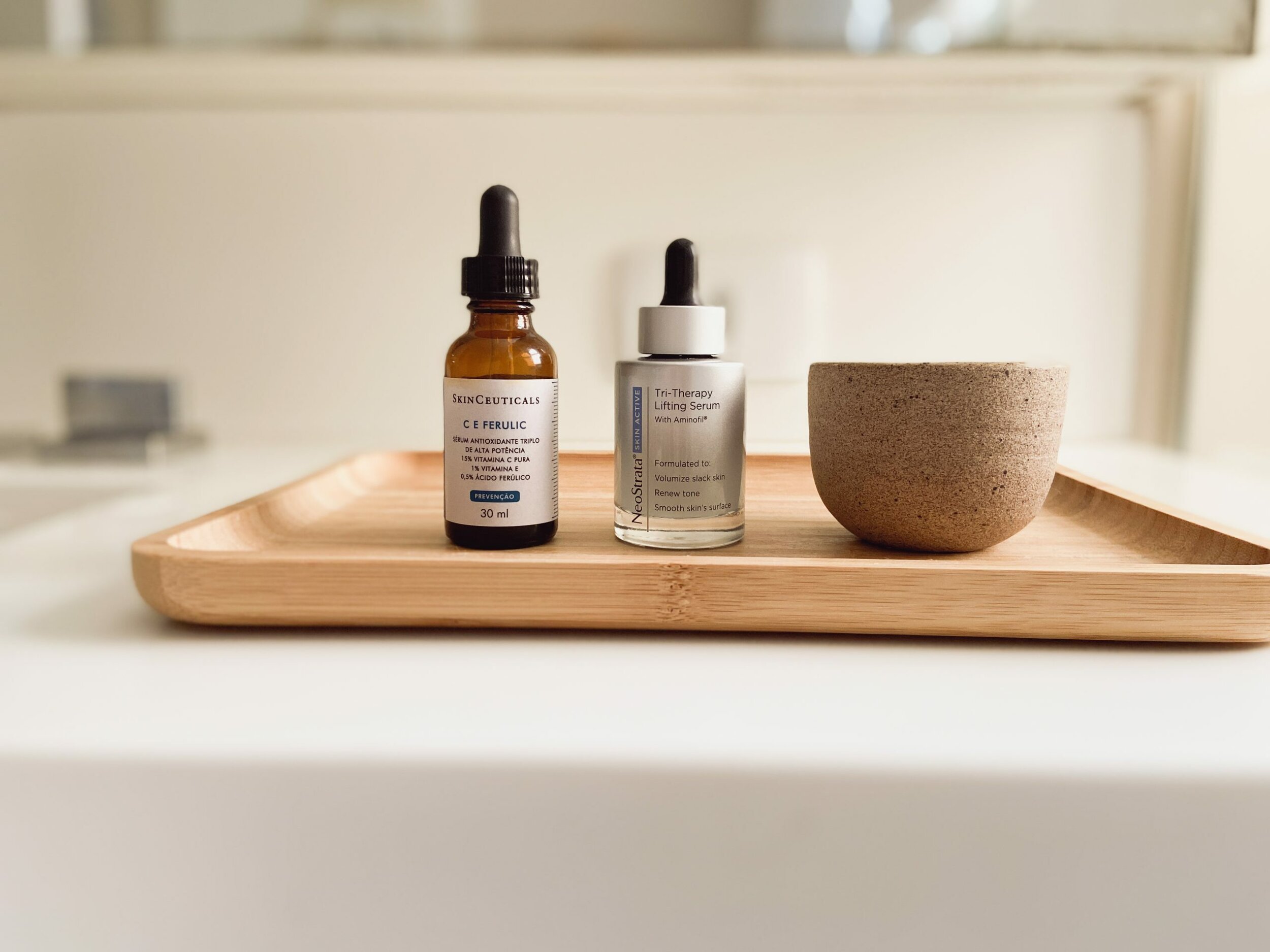 Skincare Routine: Vitamina C e Ácido Hialurônico podem andar Juntos?