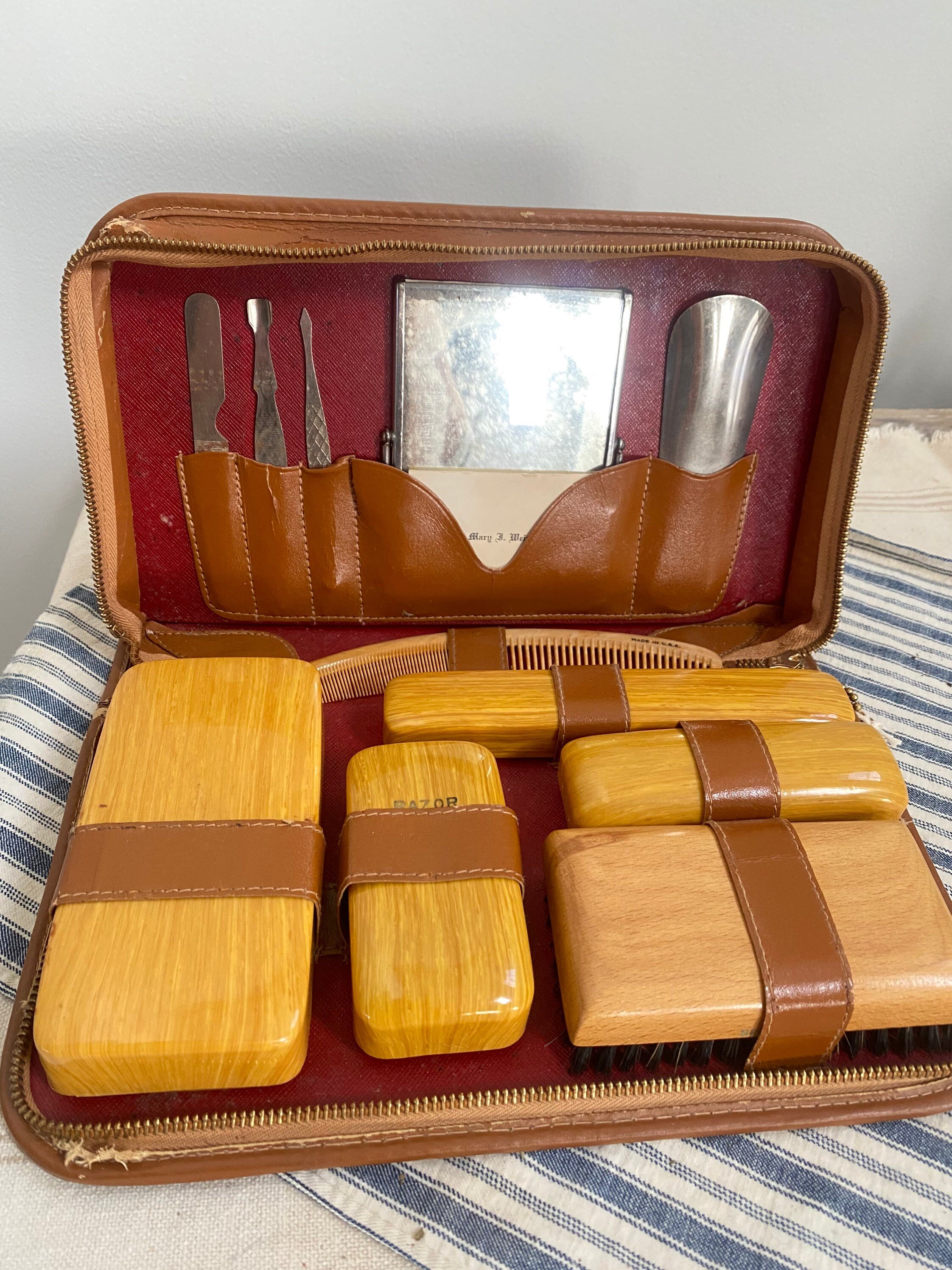 https://i.etsystatic.com/28401647/r/il/e4b8da/3664969945/il_fullxfull.3664969945_lzxa.jpg