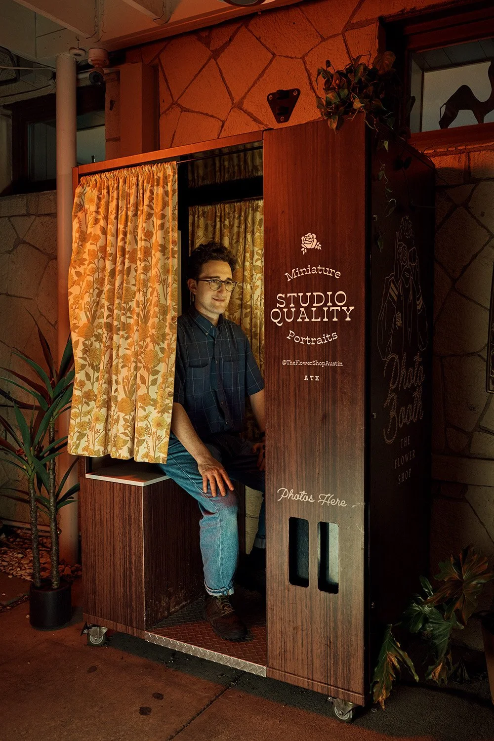 SquarePeg_Portraits_LanceOppenheim_WideBooth.jpg