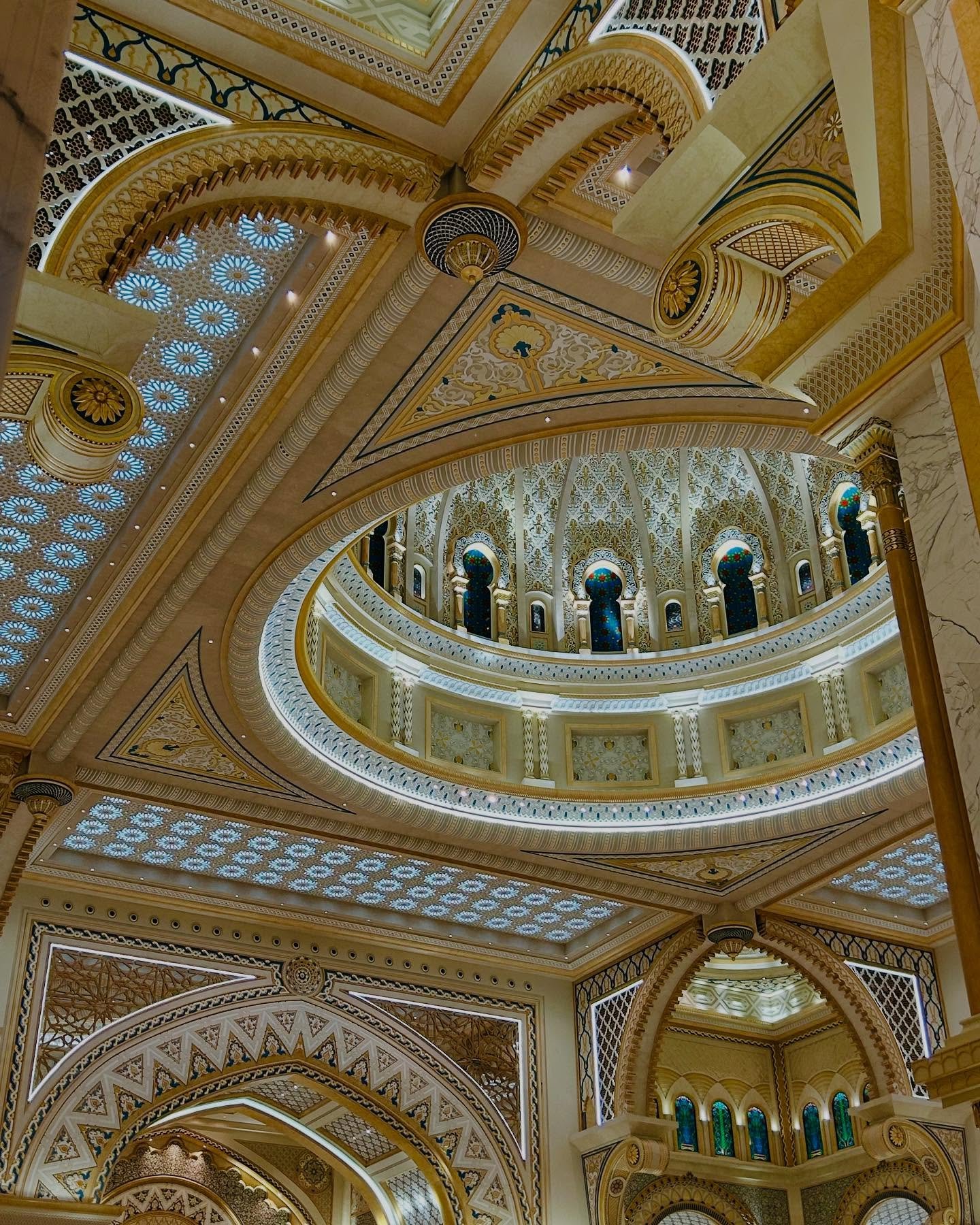 Arabian Jewel #qasralwatan #abudhabi #uae
