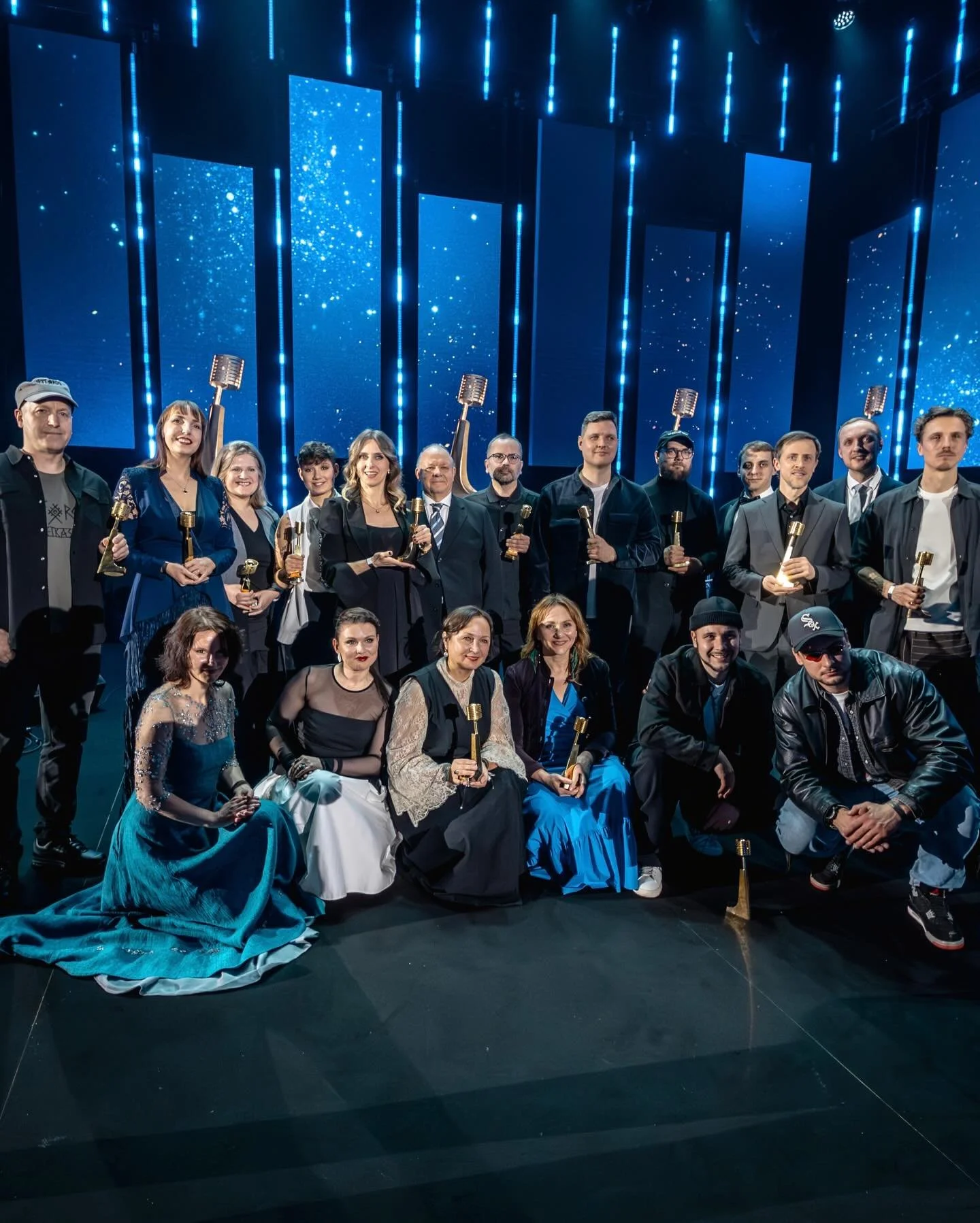 Baltie putni pavasari sveic ar pateicības pilnām sirdīm! 🪽#zeltamikrofons
 
Foto: Nauris Veiss, Jānis Romanovskis