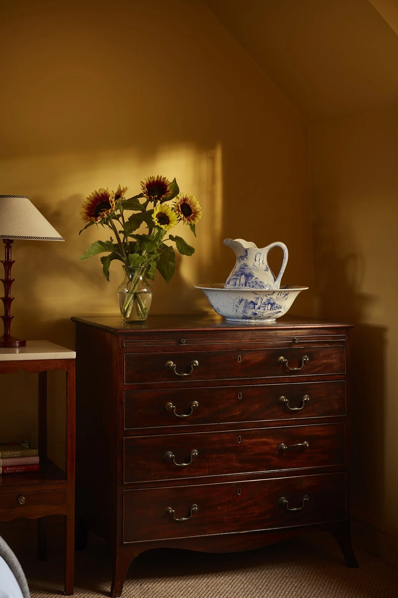 burrow_ 2_21-08-25_0503_v2_mstr_72.jpg