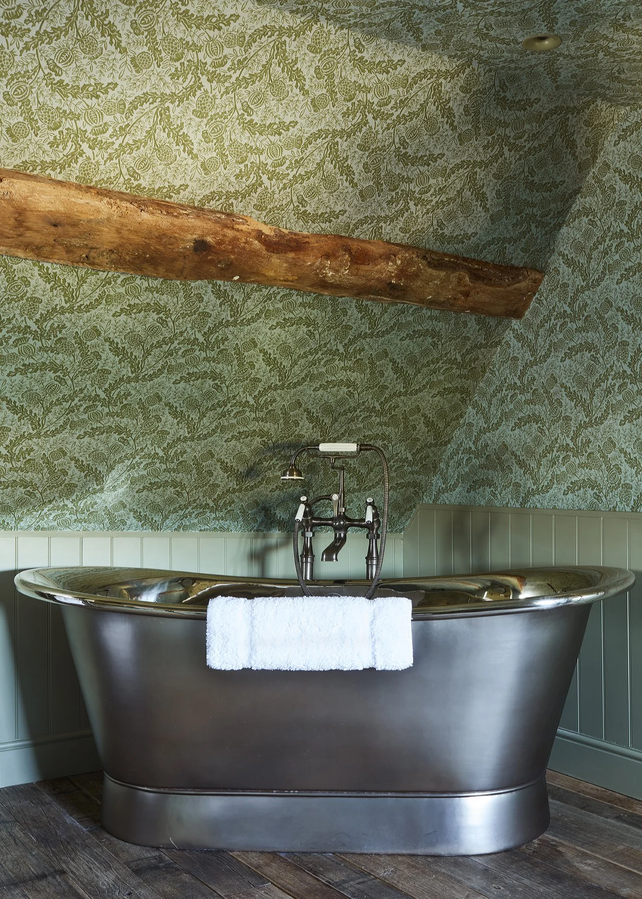 burrow_ 2_22-08-25_0927_col_mstr_72.jpg