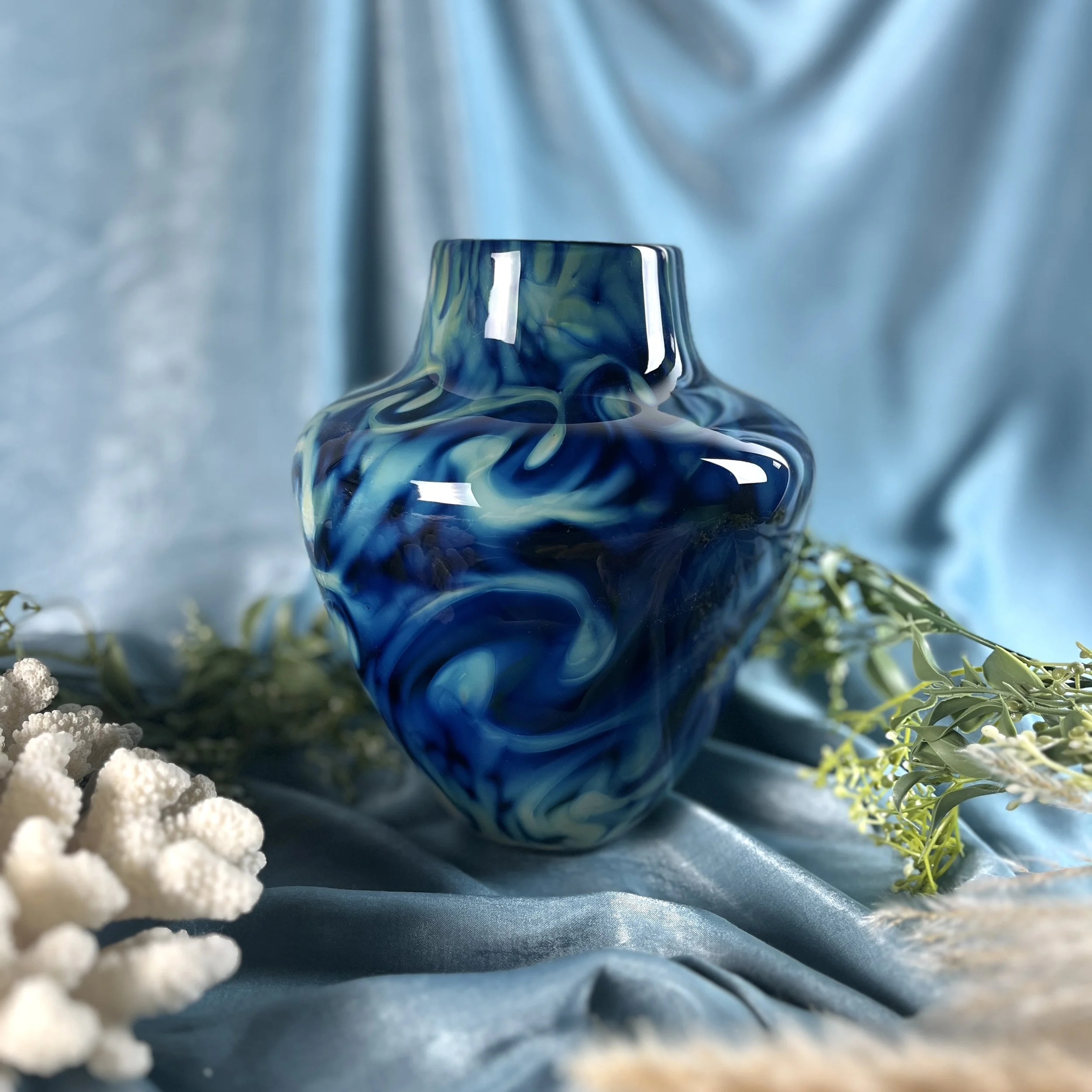 Treasure Series: Chubby Urn