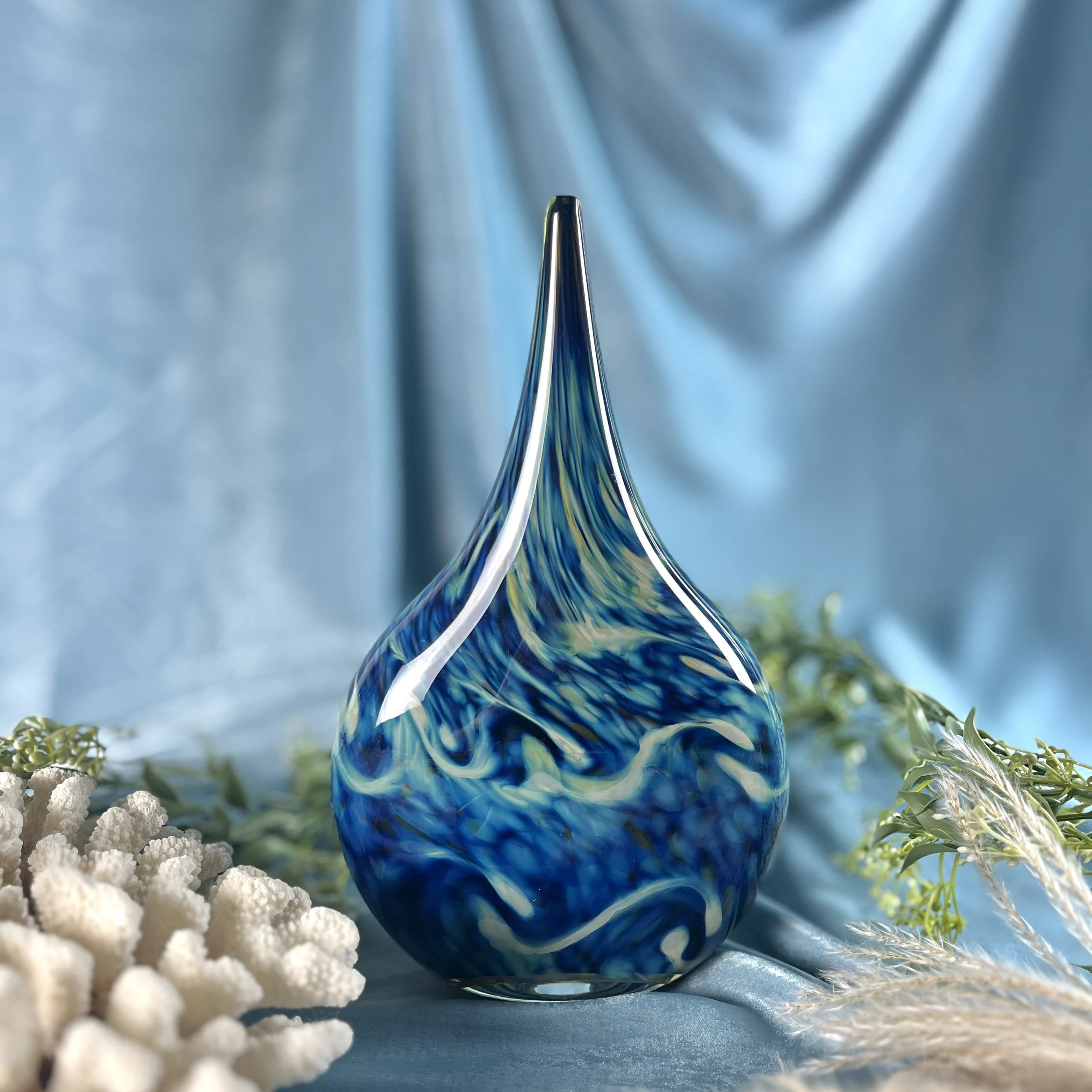 Treasure Series: Pointed Pill Vase