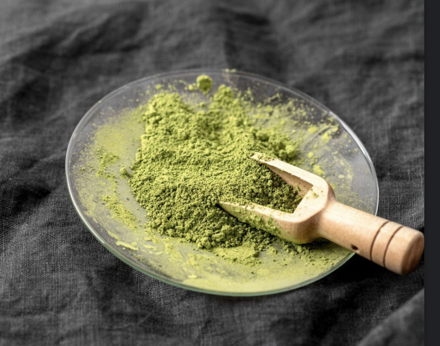 Exploring Botanical Tea Extracts: A Journey for the Experienced Tea Connoisseur