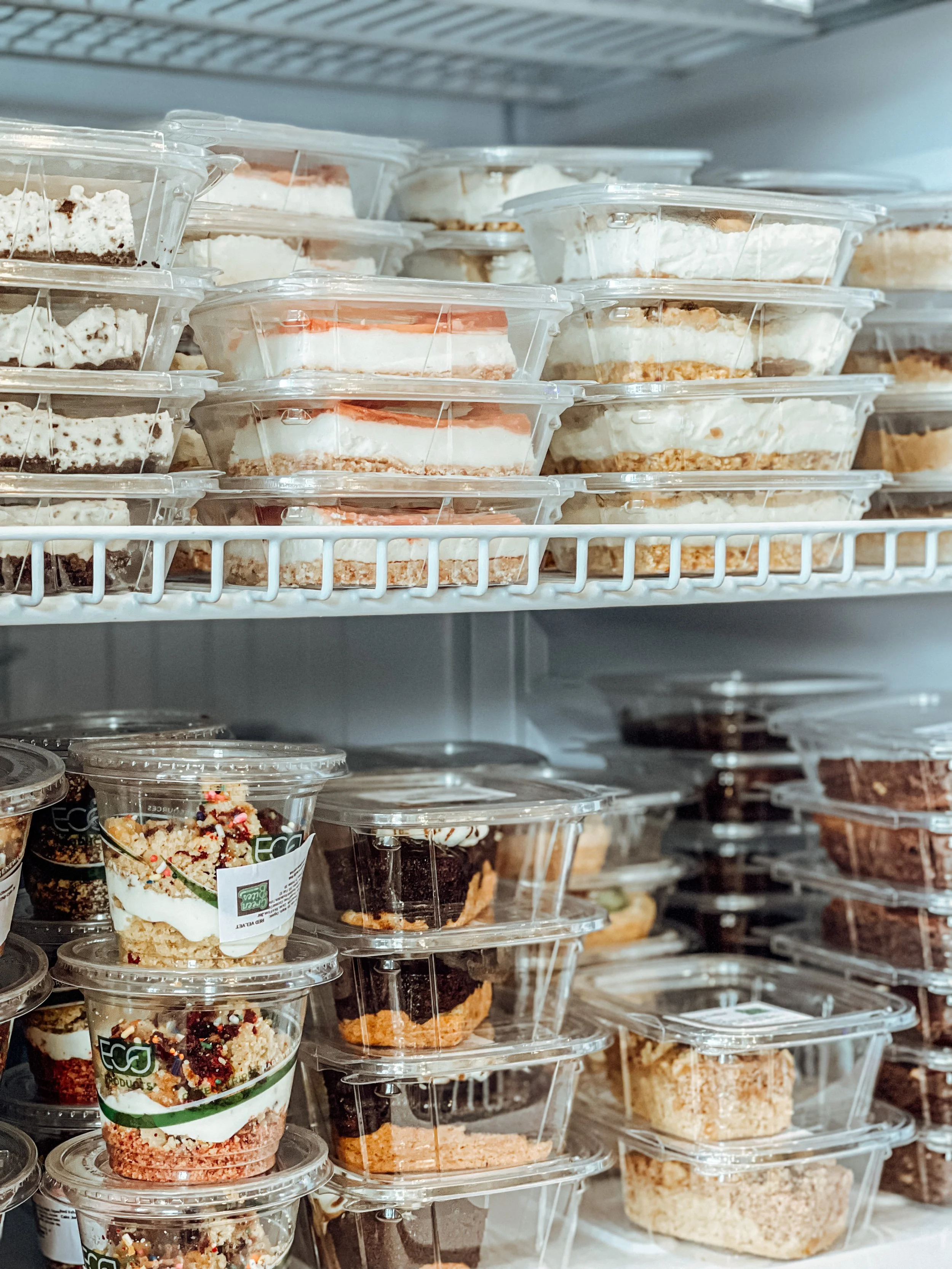 Savor the Deliciousness of Vegan Snacks: Kava Luv's Partnership with Green Bites and MacMunchees!