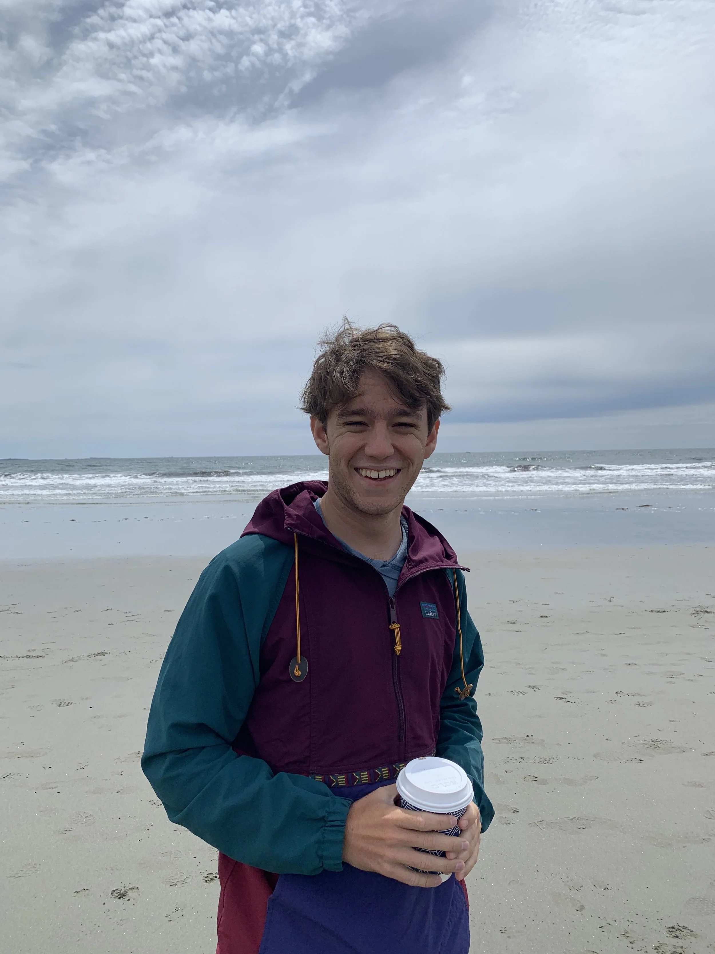 My Experience with Botanical Teas: Matty’s journey to an alcohol-free lifestyle.