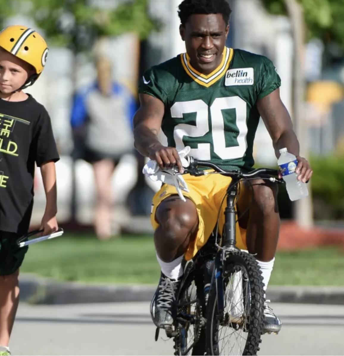 Meet Mak: finding wellness and Connection at Kava Luv