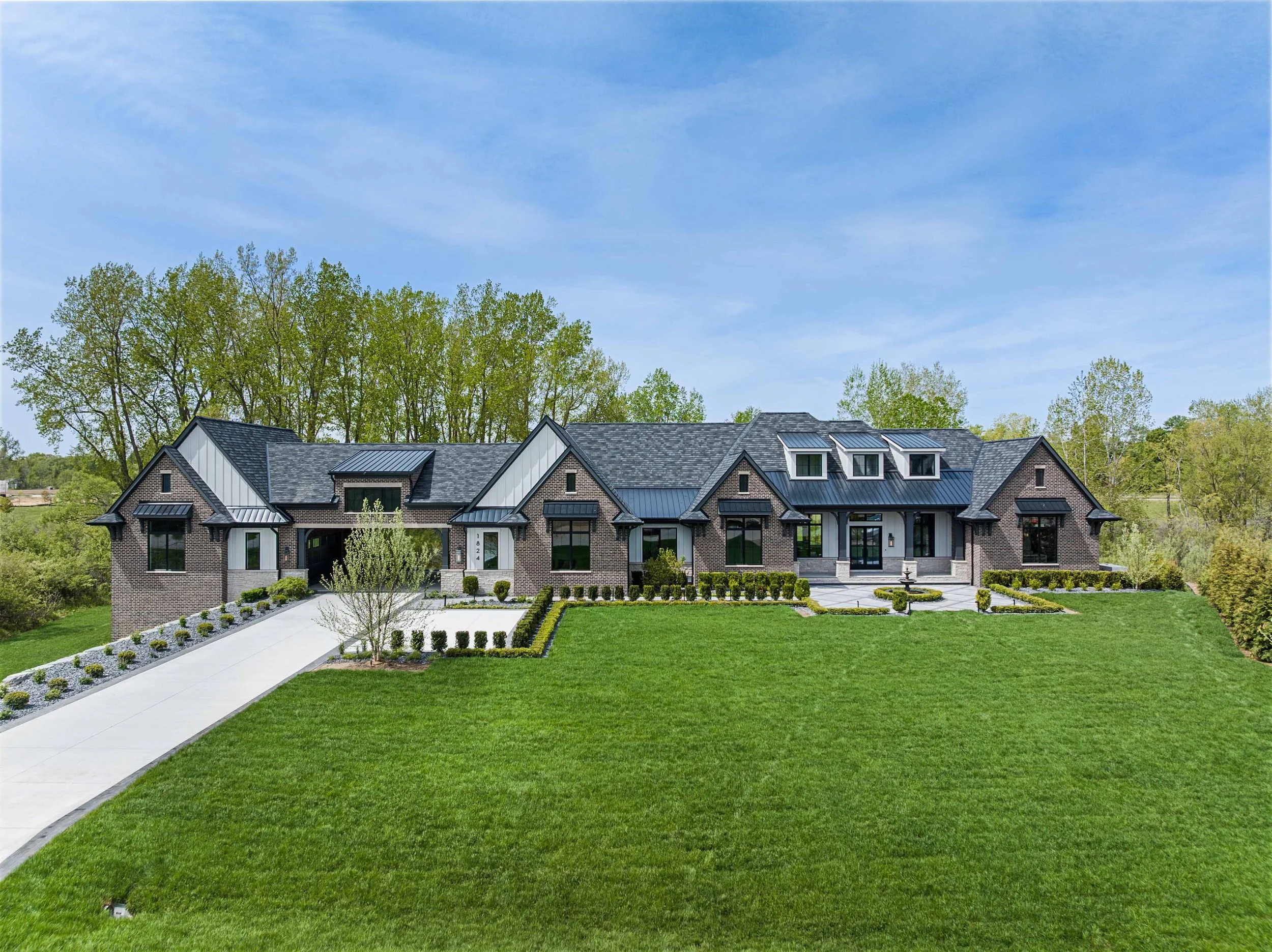 Barbara | 4,150 SF