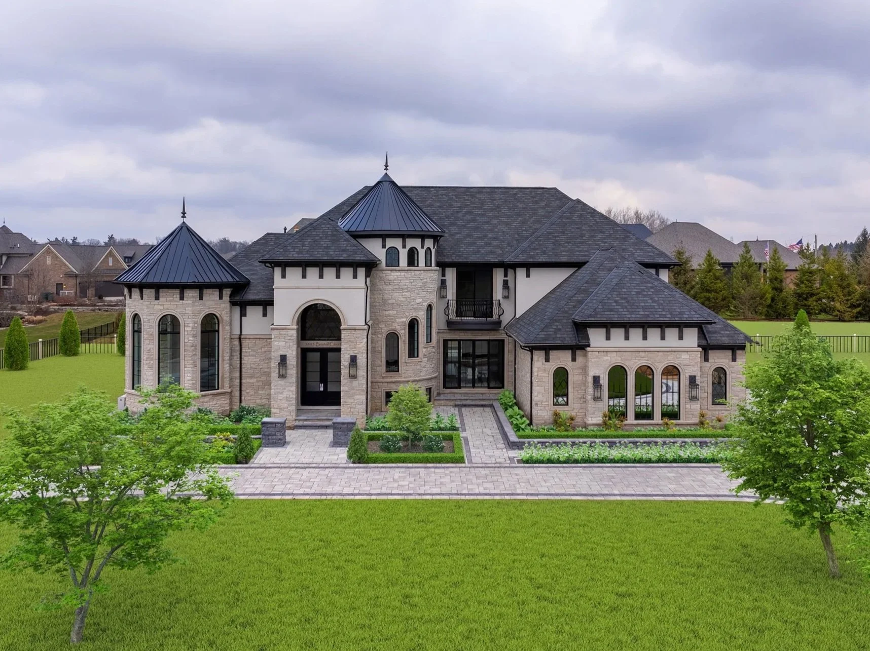Miranda | 8,400 SF