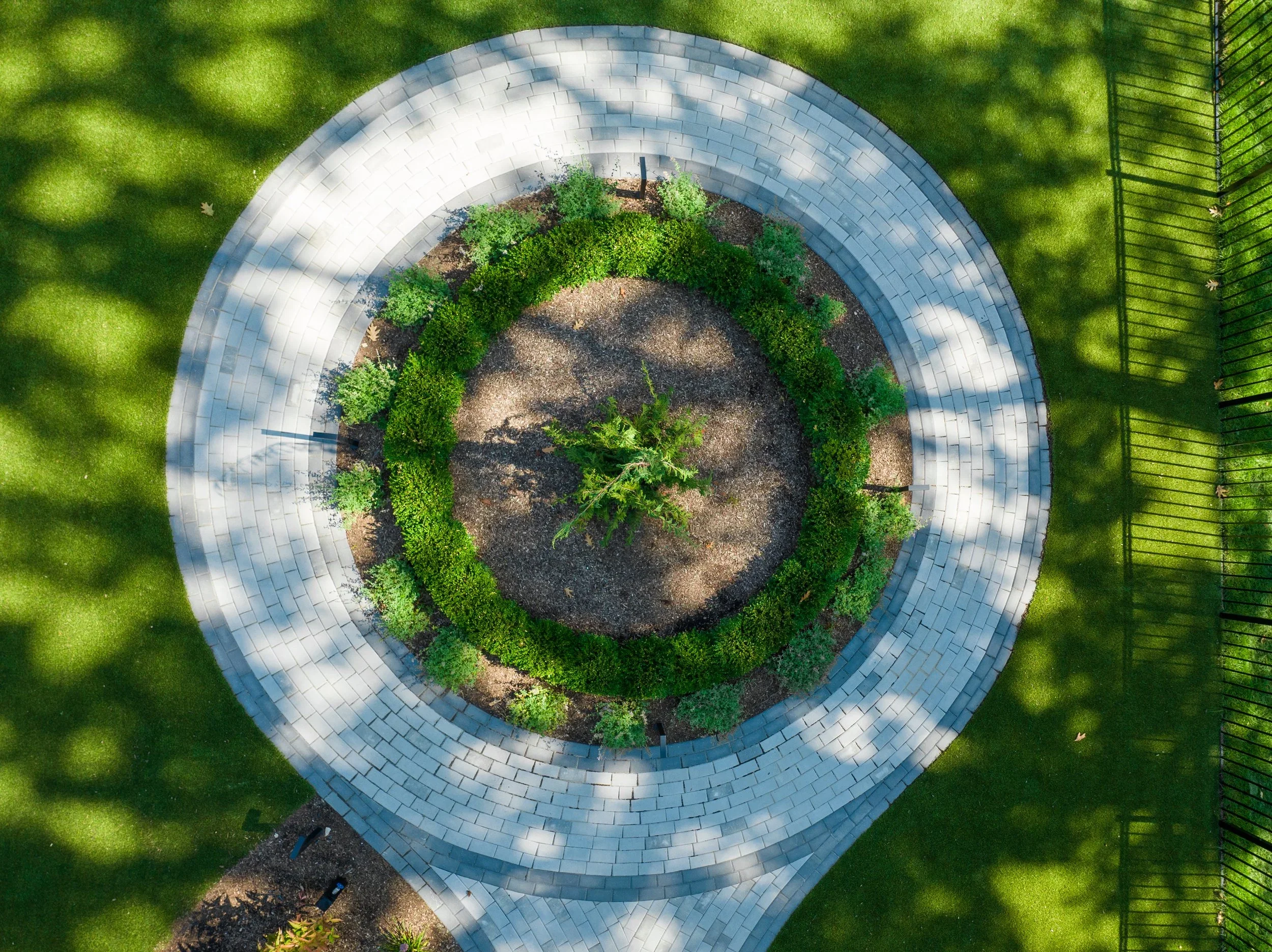 LANDSCAPING_2305_CHARNWOOD-16.jpg.webp