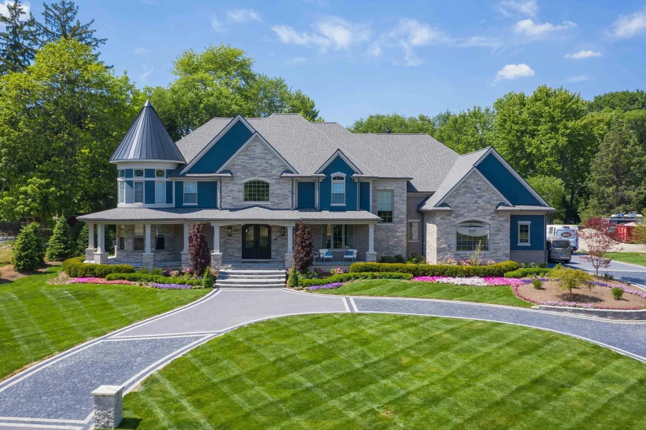 Brittany | 5,450 SF