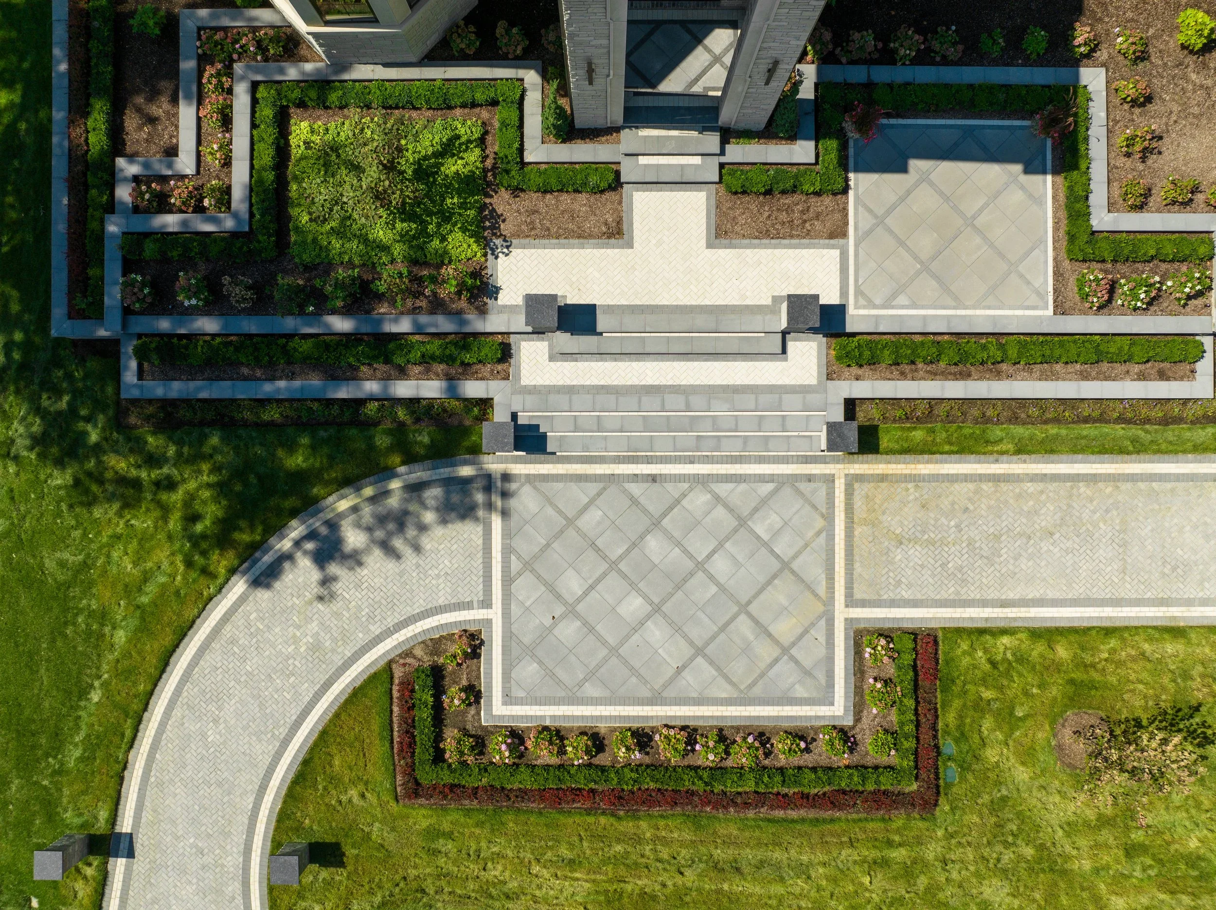 LANDSCAPING_2305_CHARNWOOD-20.jpg.webp