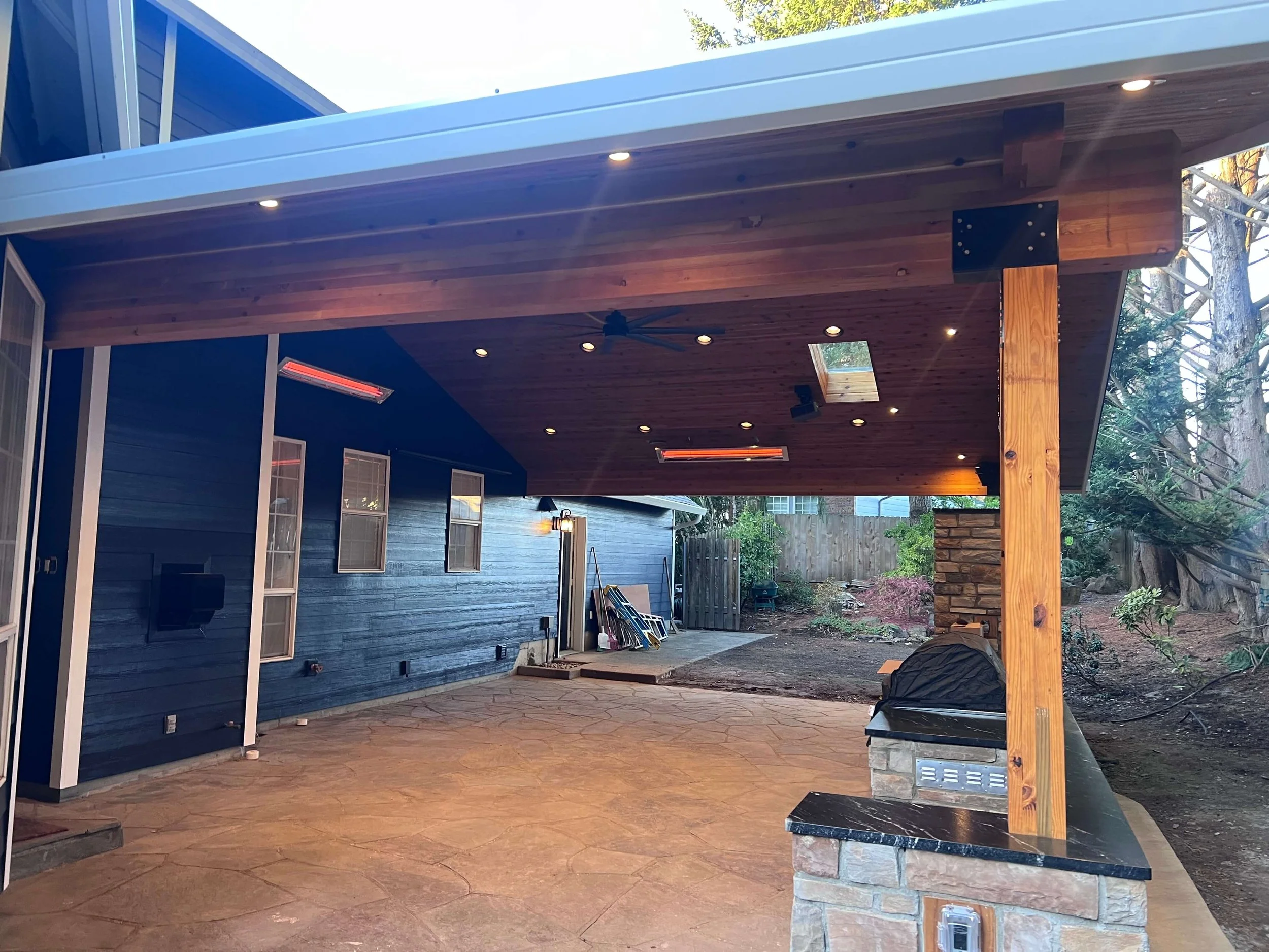 R2Construction_OutdoorPatio2_ClarkCounty_VancouverWA.jpeg