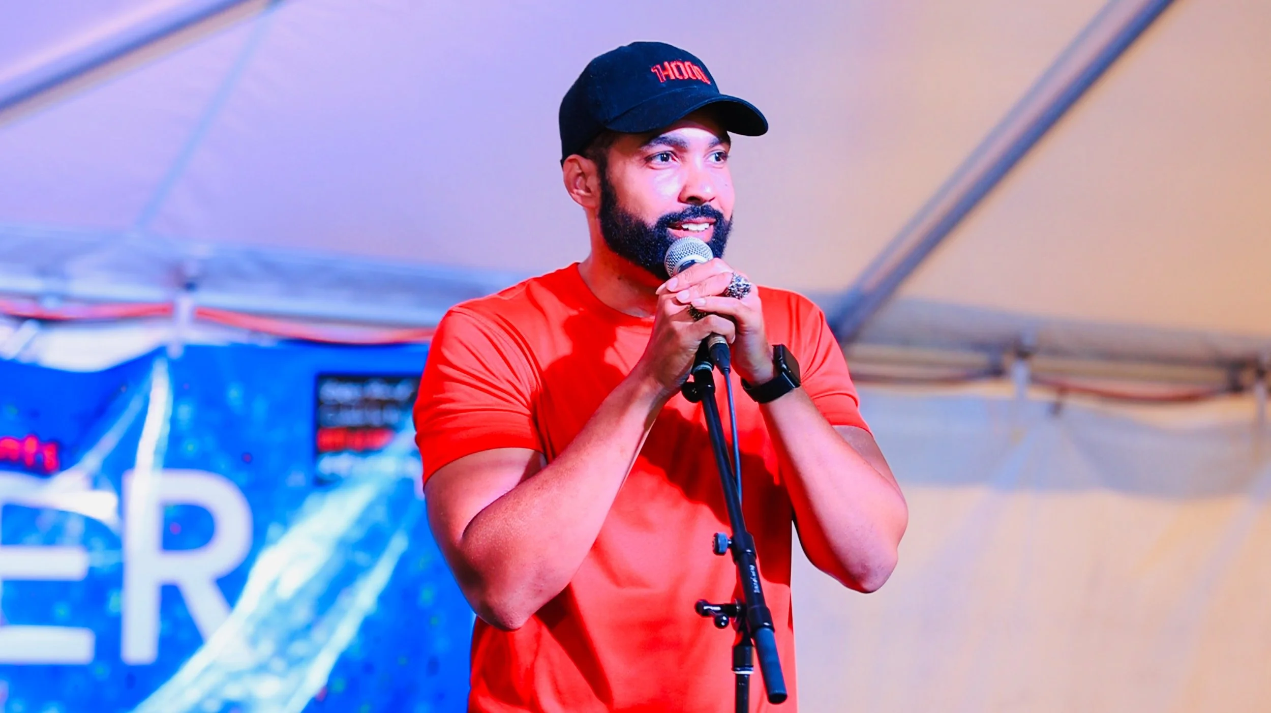 Photo by Emmai Alaquiva