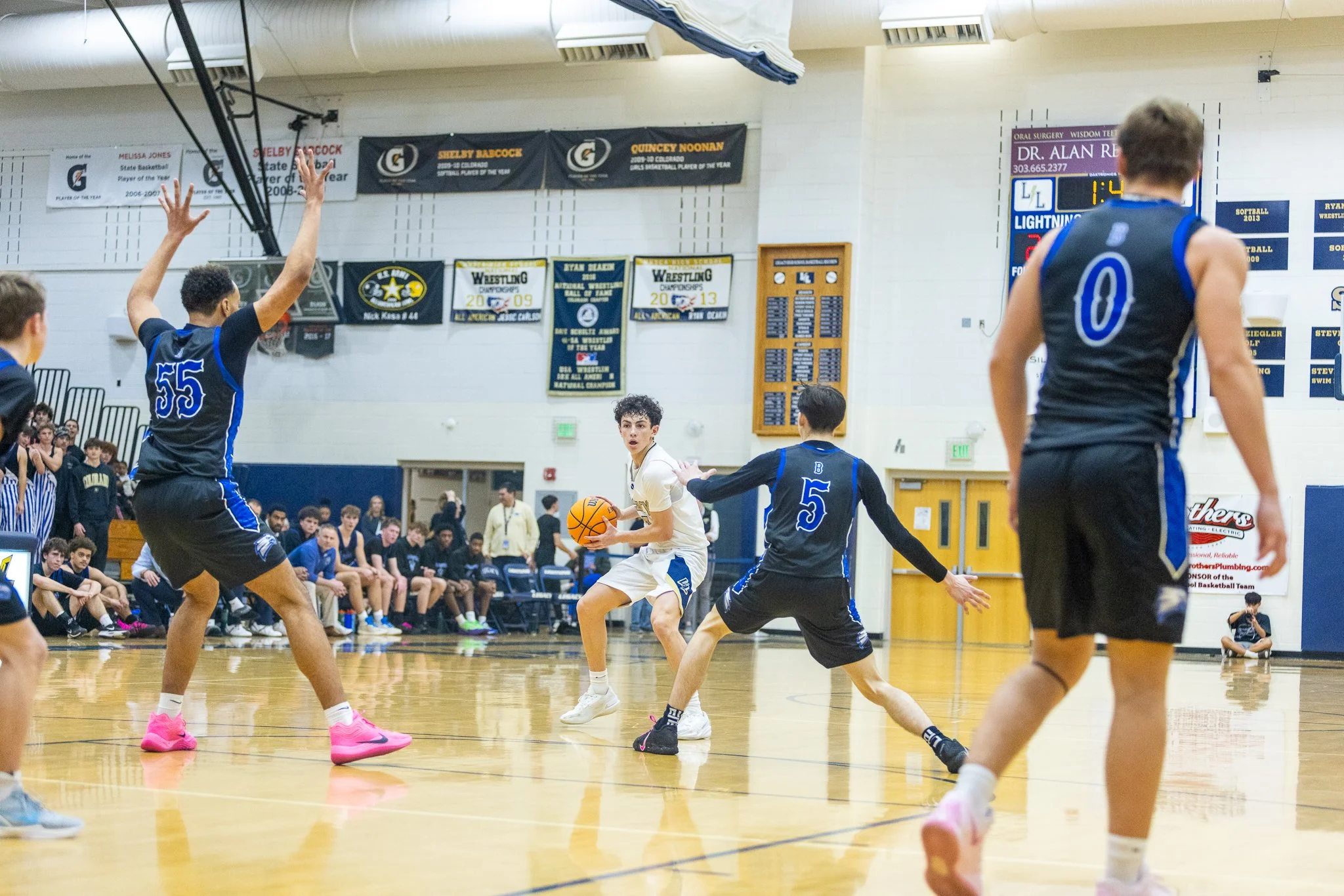LHS vs Broomfield BBall-9.jpg