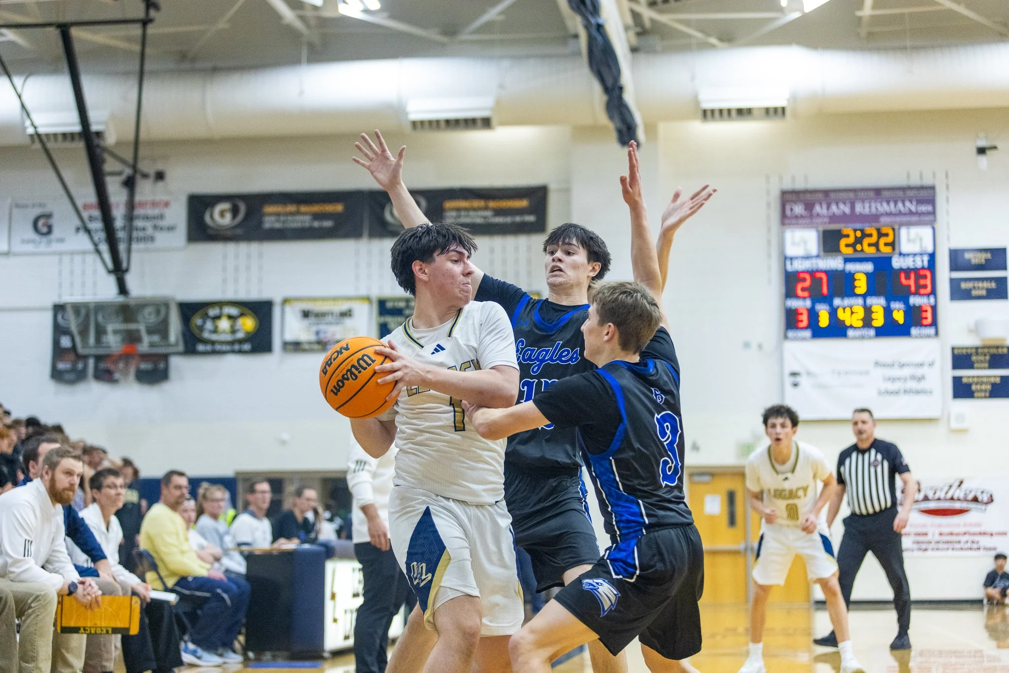 LHS vs Broomfield BBall-7.jpg