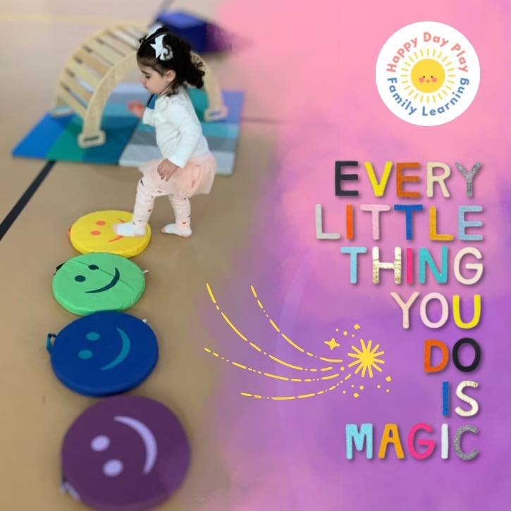 Beautiful Sofia is pictured creating her own happy trail to walk along (and naturally working on her gross motor skills, proprioception, fine motor skills, problem solving, creativity, imagination and more!)

➡️ Did you know that our Toddler Time pla