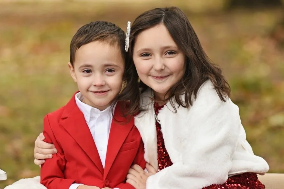 ✨ Usually ✨ when it&rsquo;s time for professional photos, my kids are thankfully pros. Silly, photogenic, full of expression.

This year? Not so much. My son was simply not having it (not that you can tell at all from these pictures) 🤷🏻&zwj;♀️ 

We