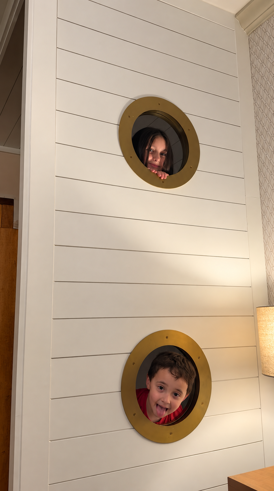 Fulton Steamboat Inn Bunk Beds Happy Day Play.png