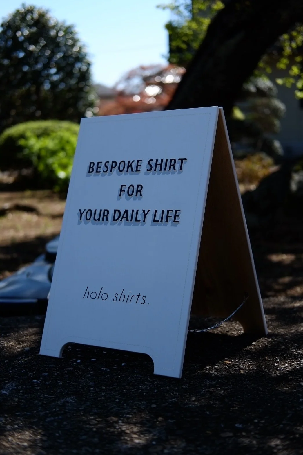 A board for holo shirts.