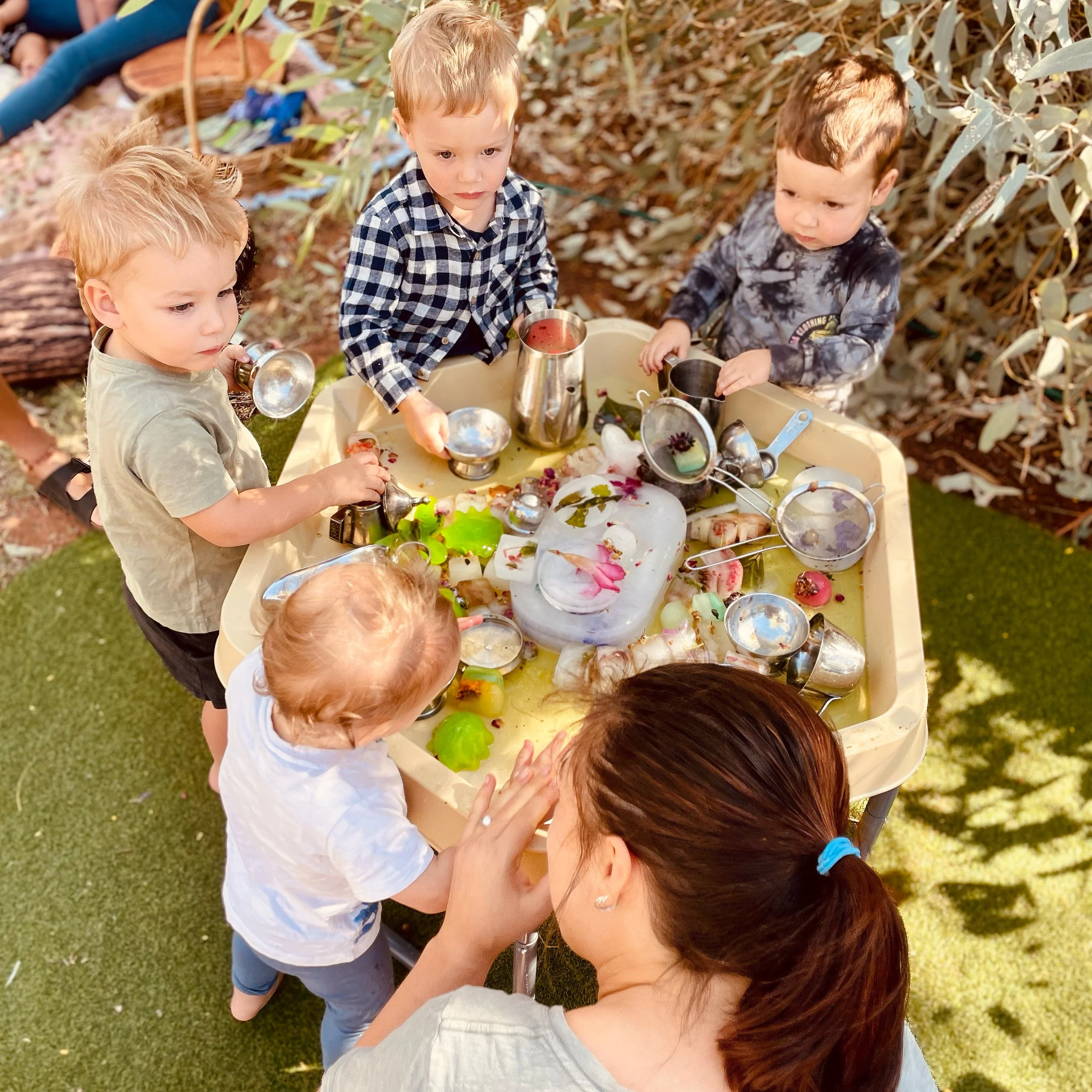 ice sensory party play table